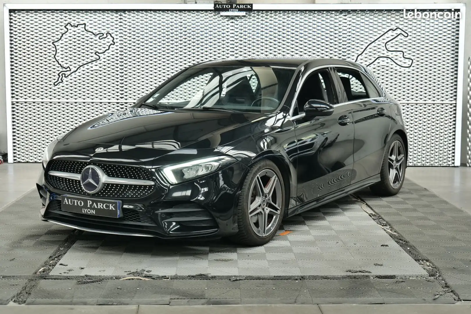 Mercedes-Benz A 200 Mercedes 200 7g-dct amg line virtual cockpit ecran Noir - 1