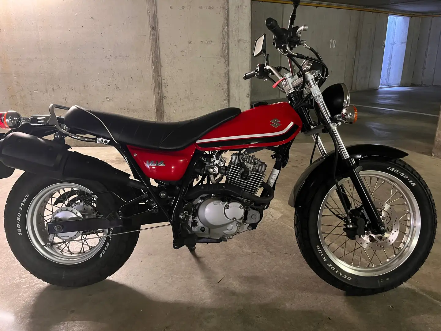 Suzuki VanVan 125 Rot - 1