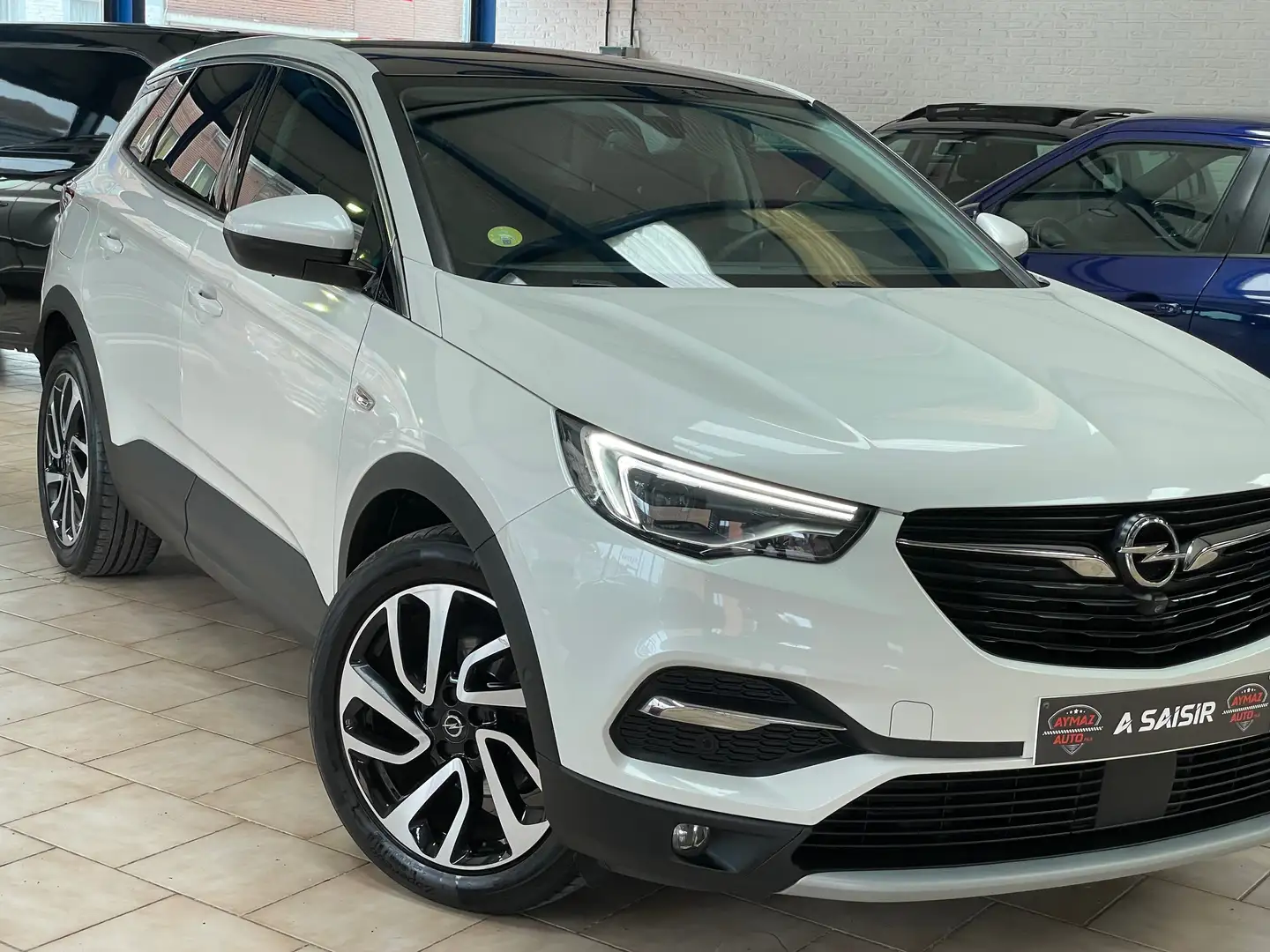 Opel Grandland X 1.6 CDTI * BOÎTE AUTOMATIQUE * APPEL CARPLAY Weiß - 2