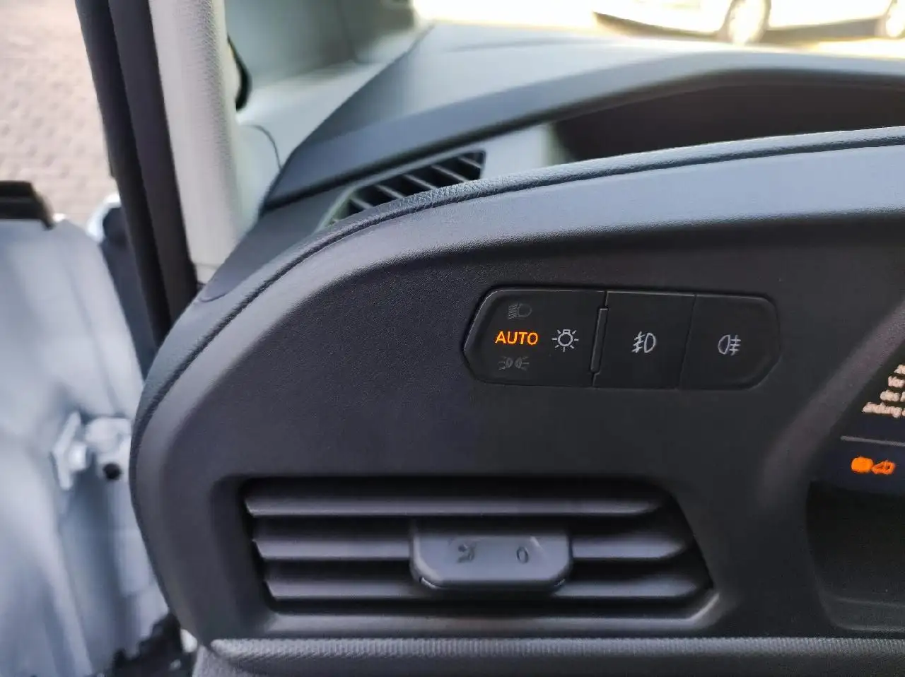Ford Transit Connect 2026 — фото 15