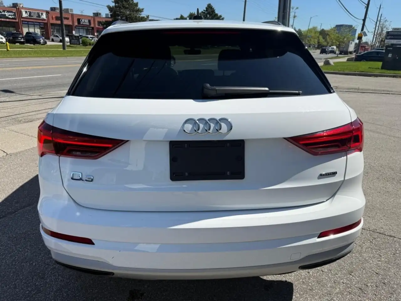 Audi Q3 снимка Audi Q3