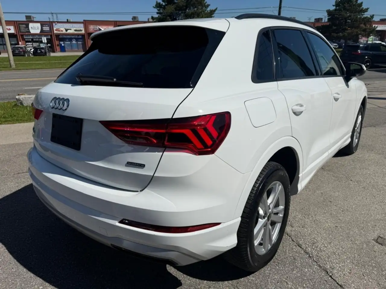 Audi Q3 снимка Audi Q3