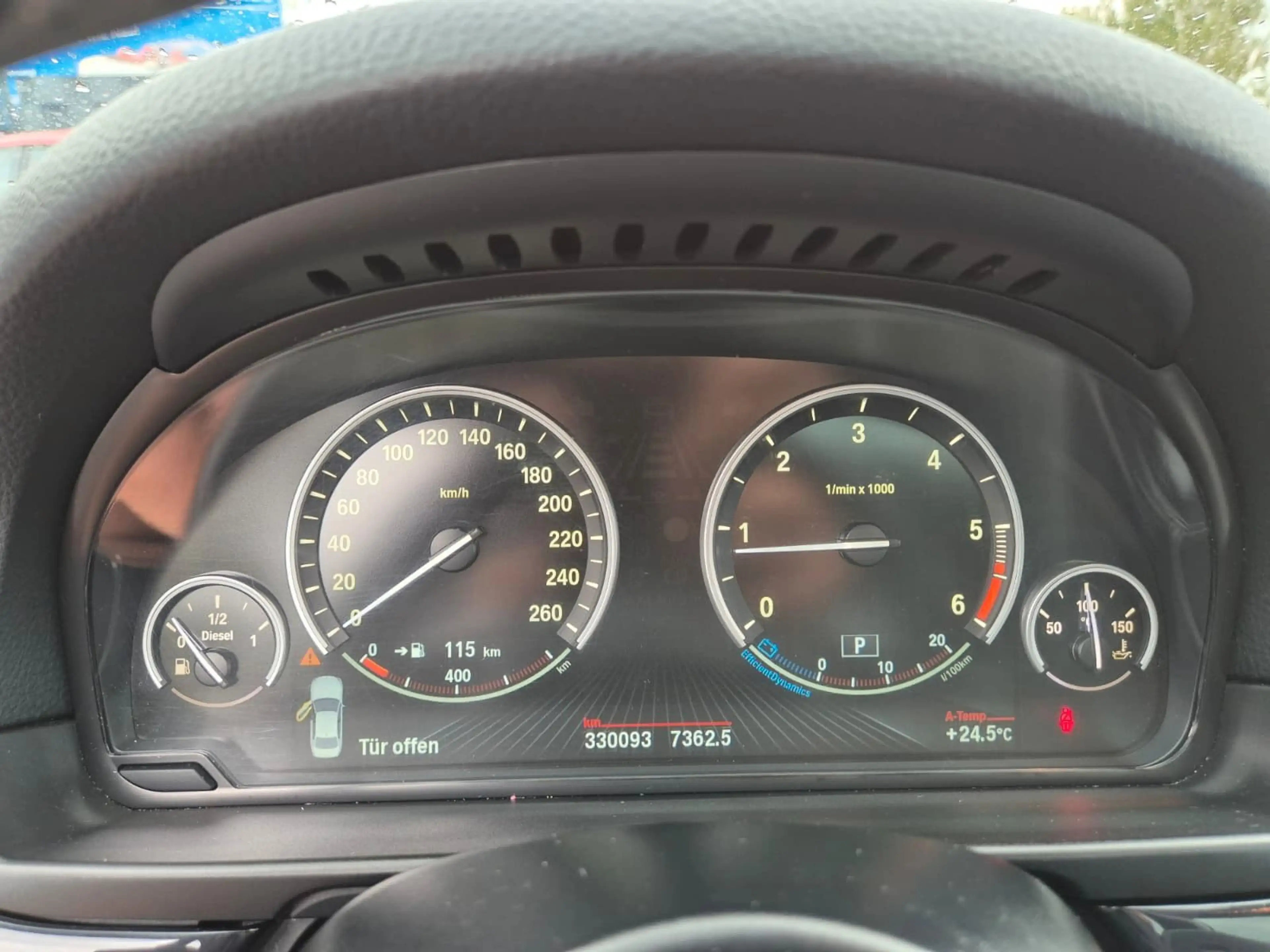 BMW 525 d LIMOUSINE-LUXURY-HEADUP-KLIMA-NAVI-PDC — photo 15