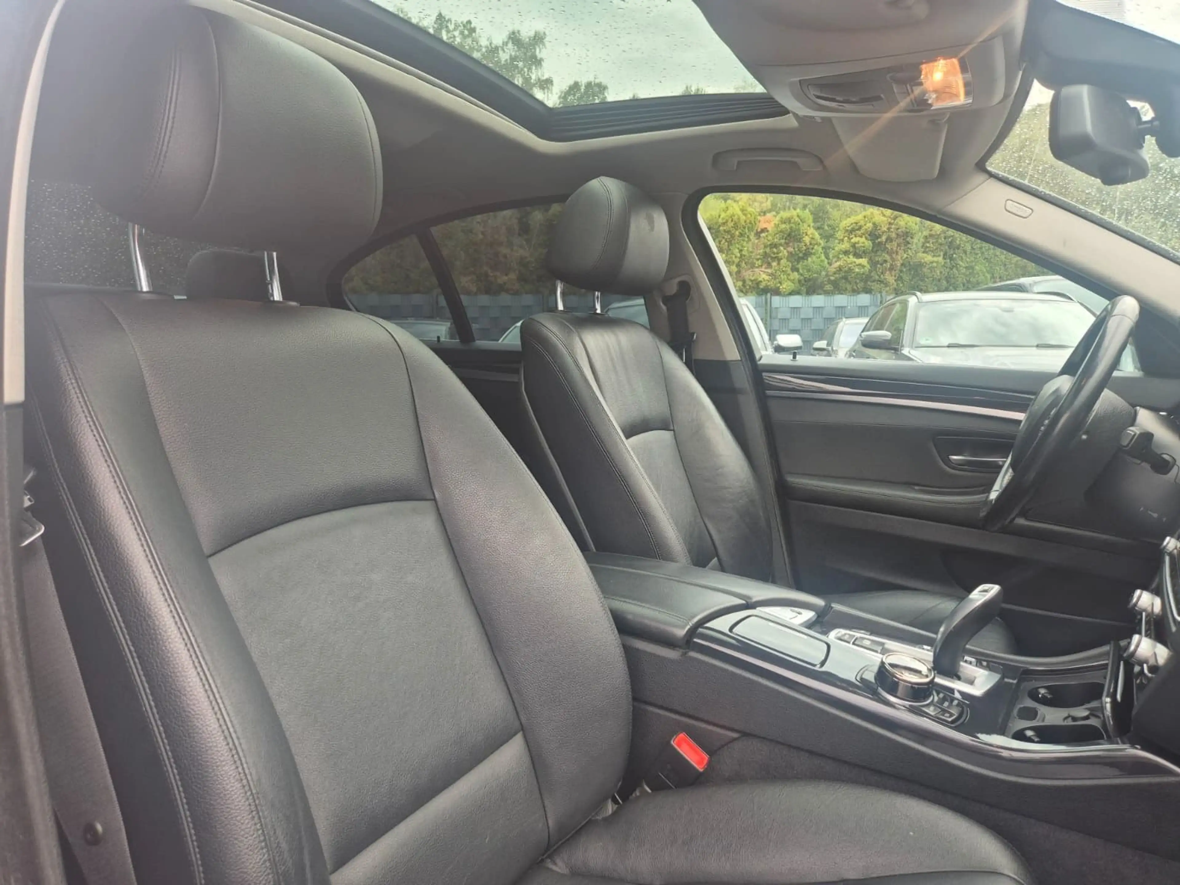 BMW 525 d LIMOUSINE-LUXURY-HEADUP-KLIMA-NAVI-PDC — photo 10