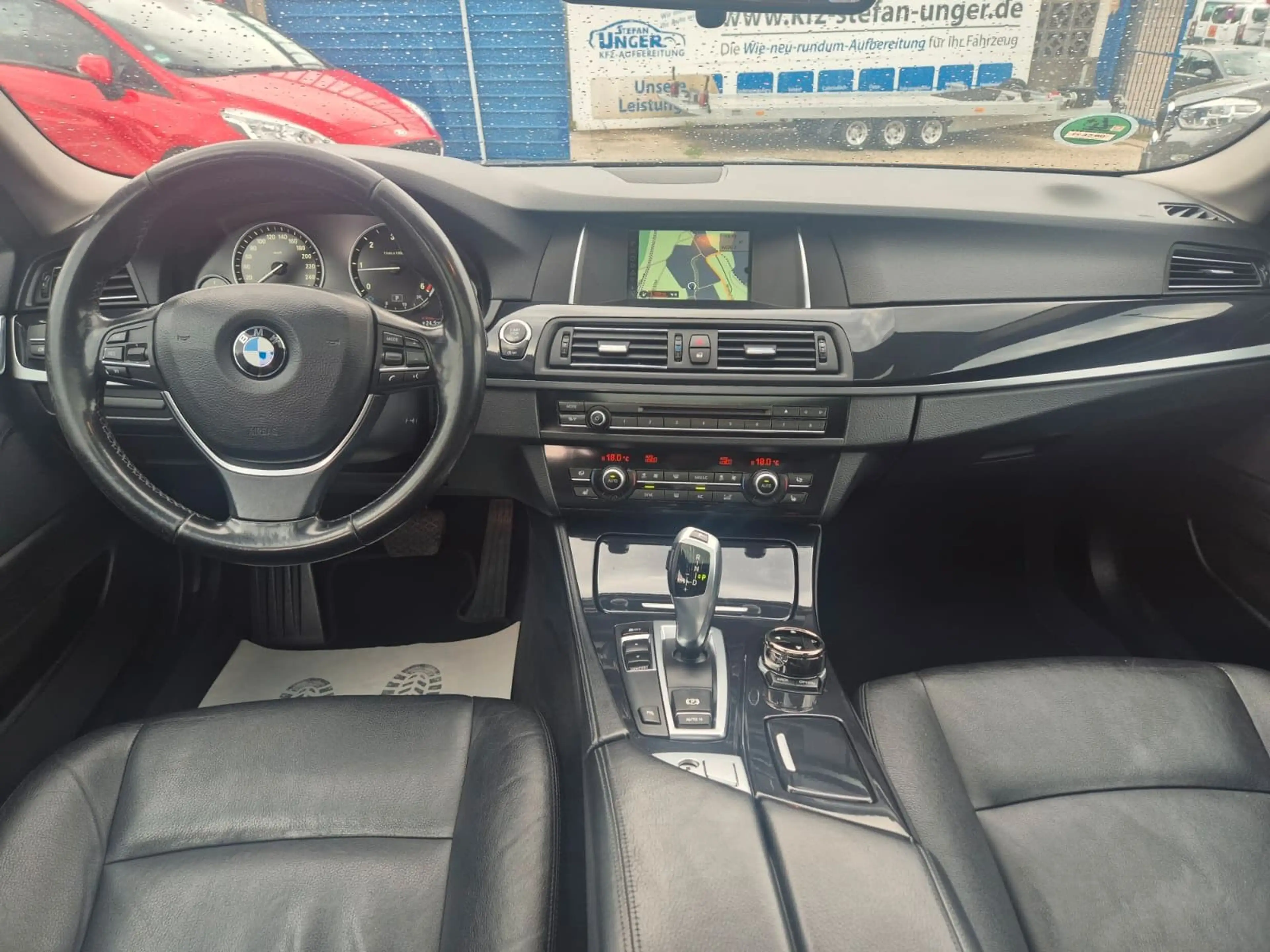 BMW 525 d LIMOUSINE-LUXURY-HEADUP-KLIMA-NAVI-PDC — photo 12