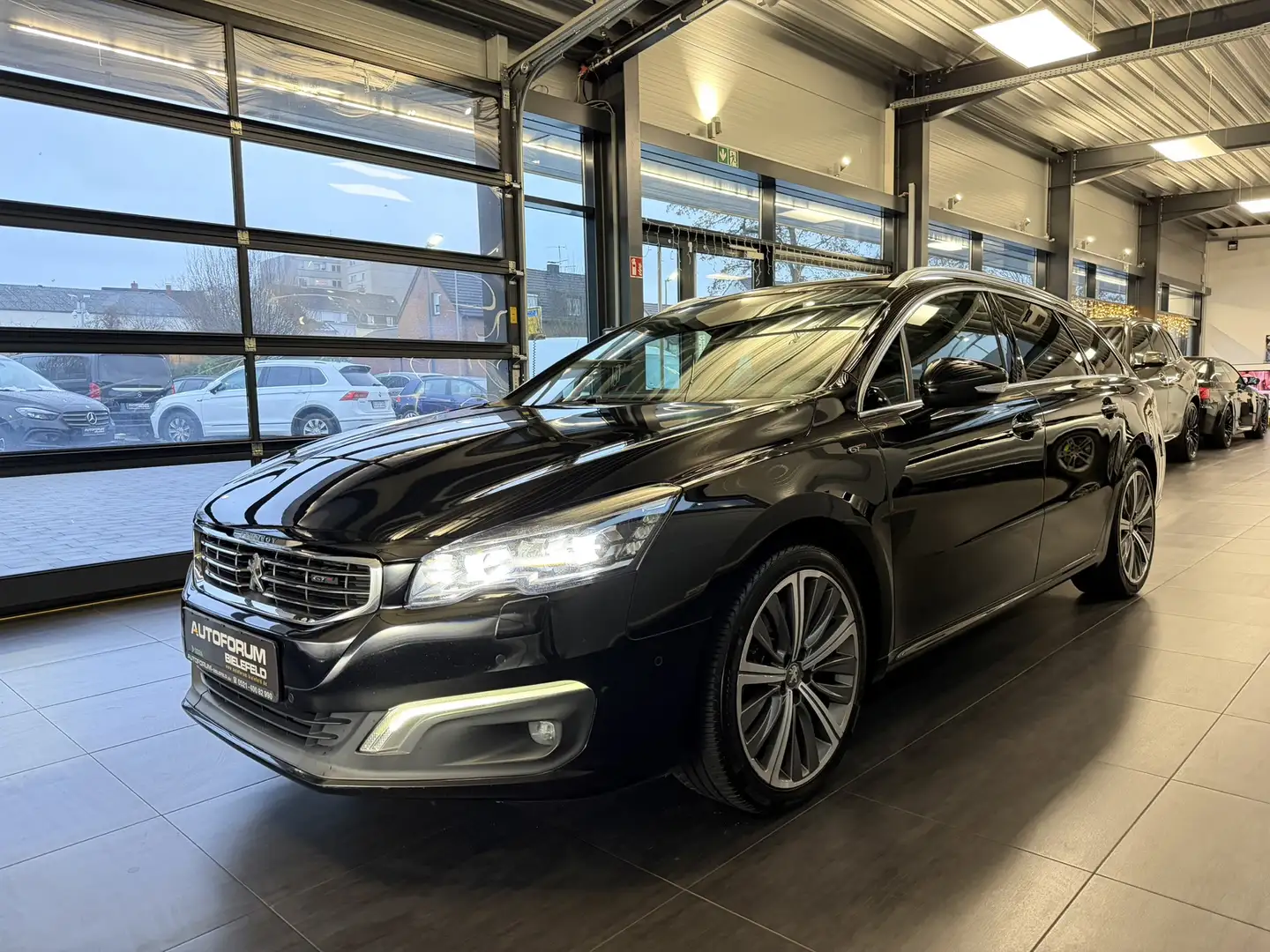 Peugeot 508 SW GT 2.0 HDI|AHK|Pano|HUD|Leder|LED|LM19 Schwarz - 2