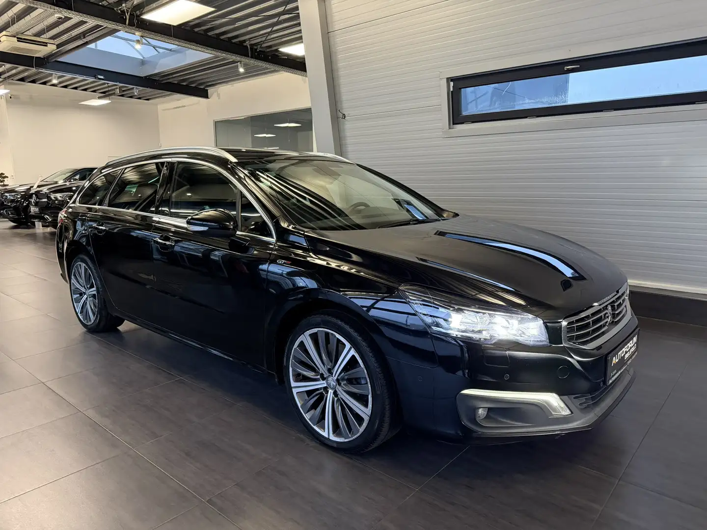 Peugeot 508 SW GT 2.0 HDI|AHK|Pano|HUD|Leder|LED|LM19 Schwarz - 1