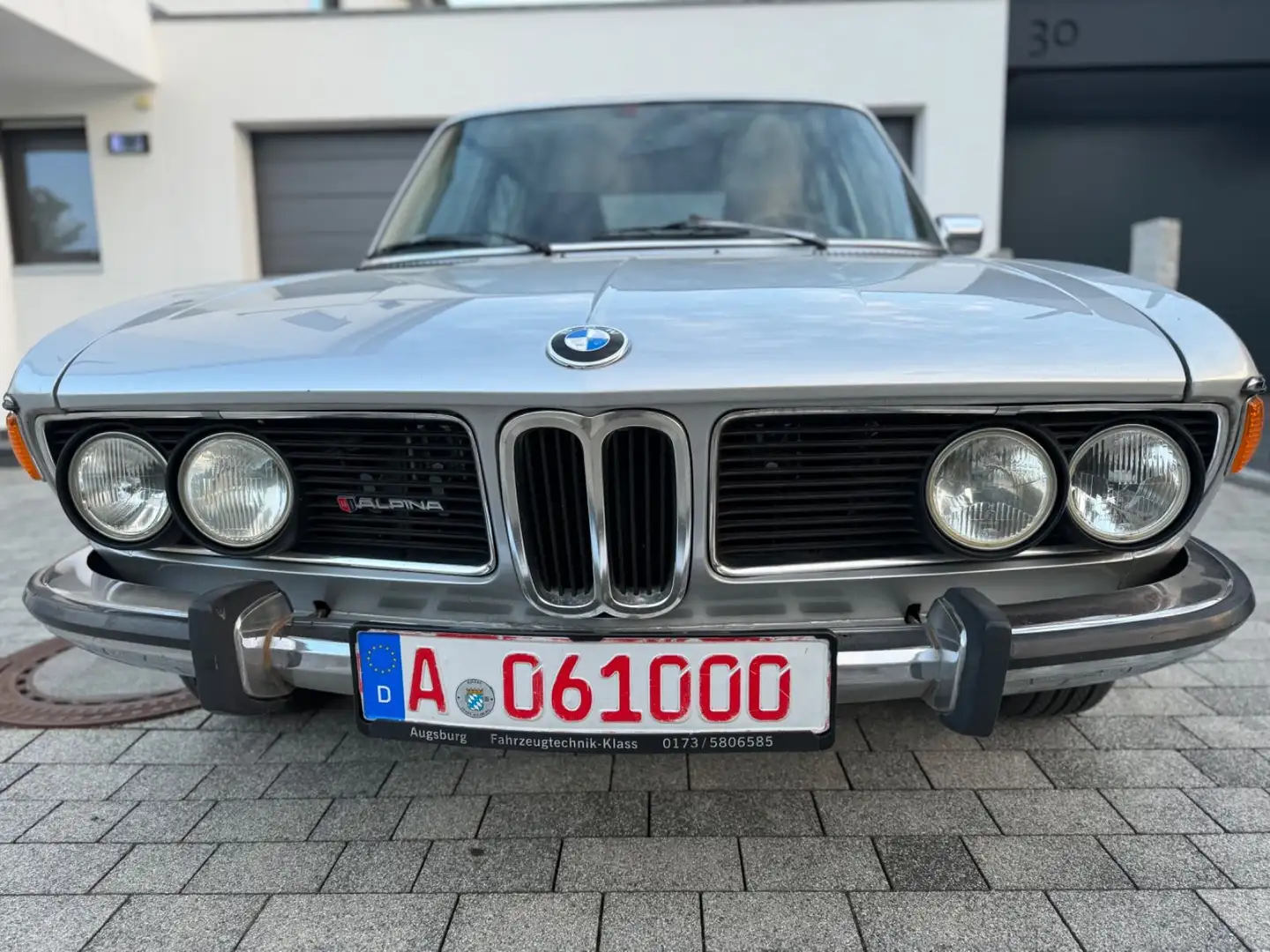 BMW E3 3,0SI mit H-Kennzeichen Silber - 1