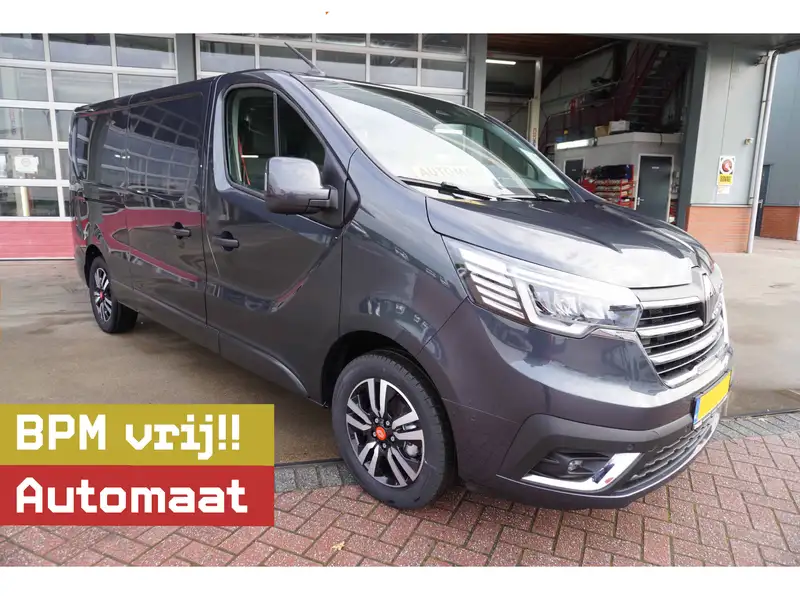 RENAULT Trafic