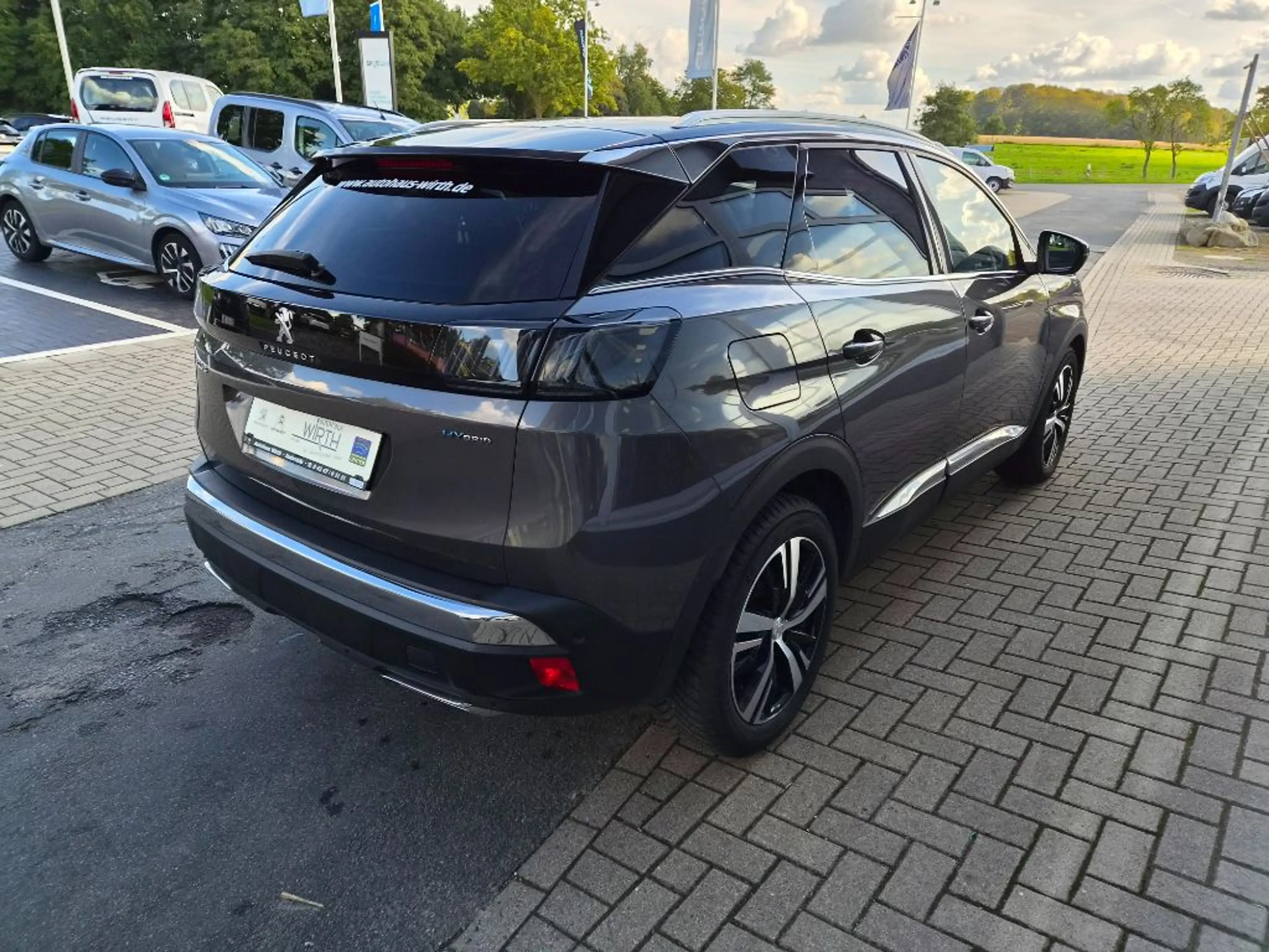 Peugeot 3008 Hybrid 225 e-EAT8 GT KAMERA+NAVI+LED+ACC+KEYLESS — photo 4