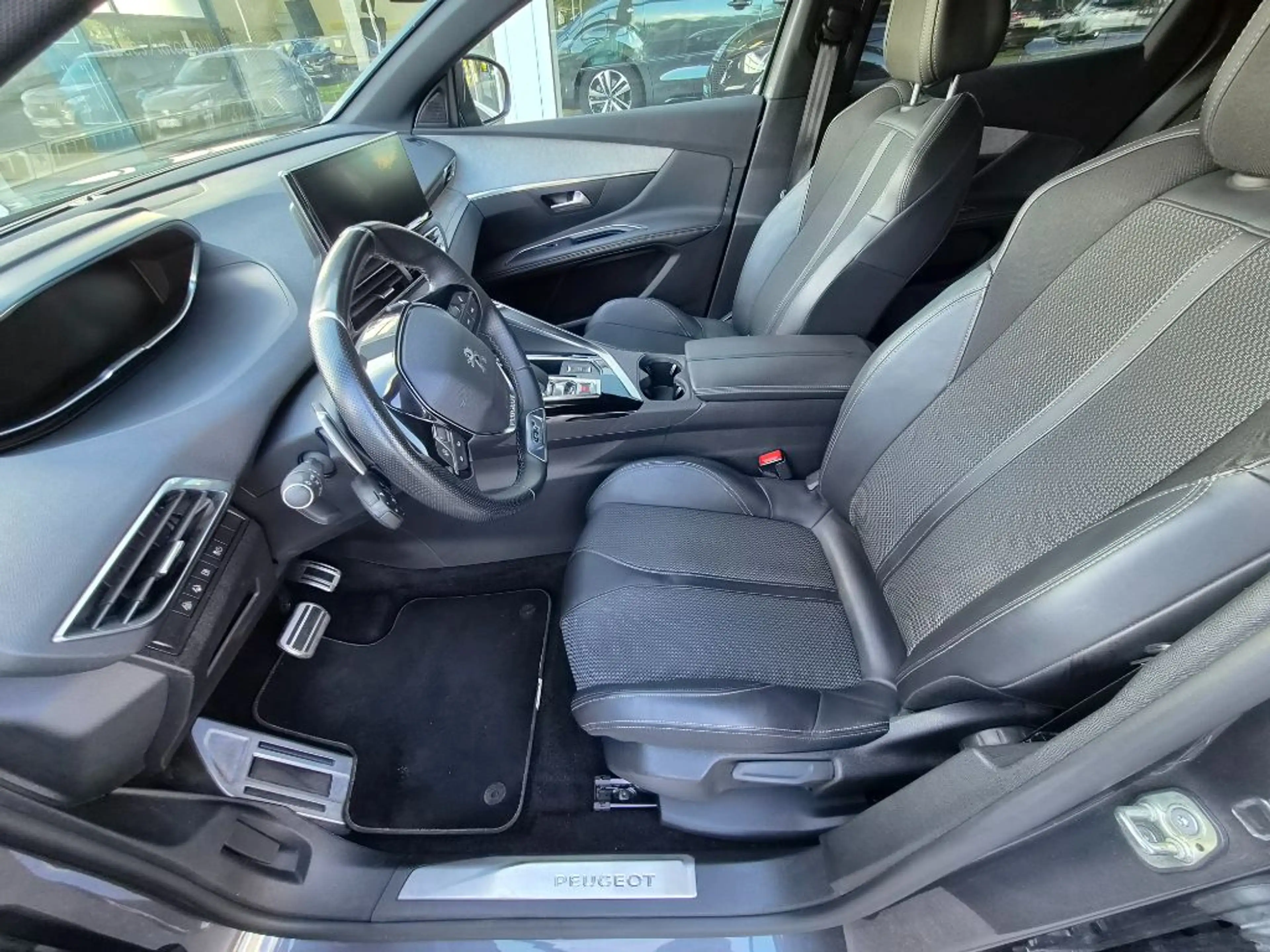 Peugeot 3008 Hybrid 225 e-EAT8 GT KAMERA+NAVI+LED+ACC+KEYLESS — photo 9