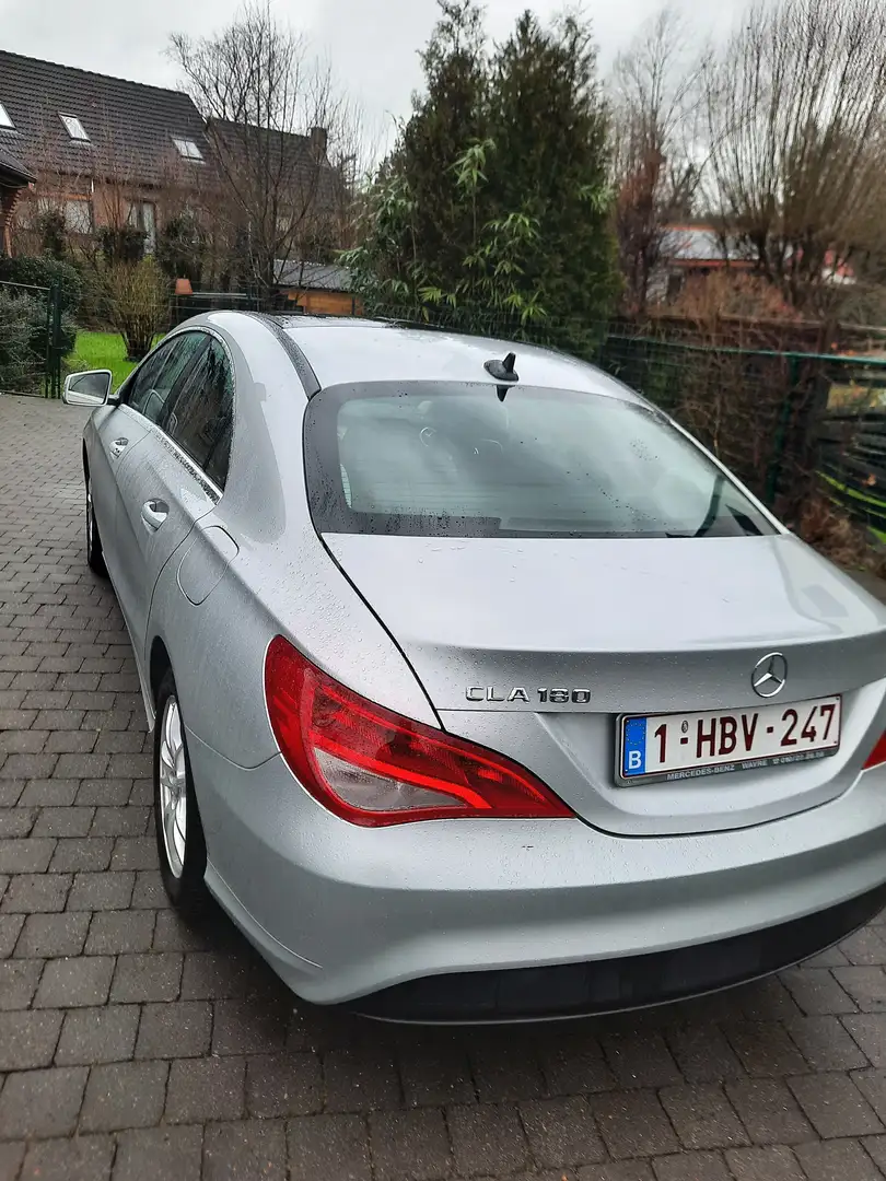 Mercedes-Benz CLA 180 CLA 180 BE Edition Grijs - 2