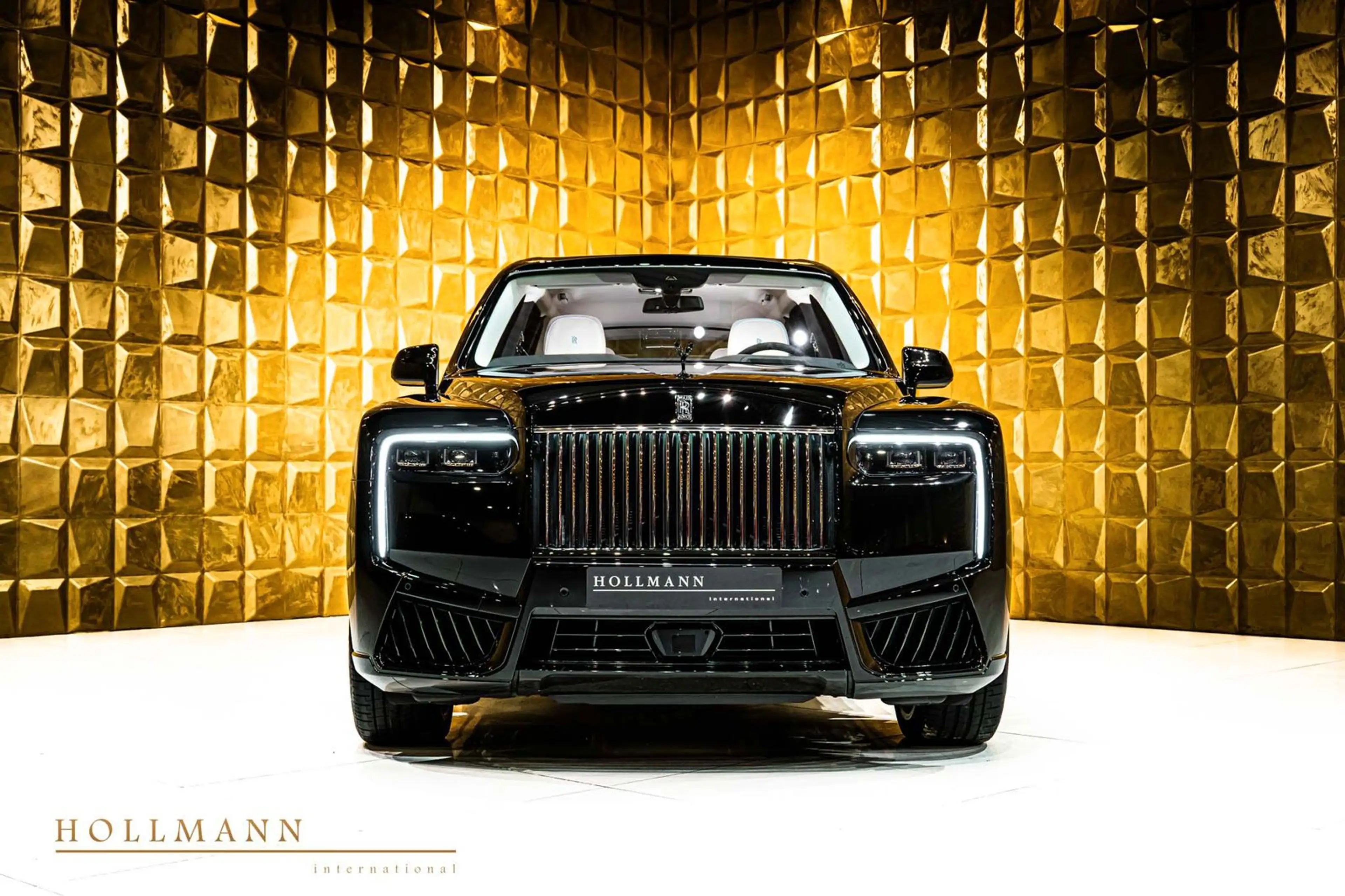 Rolls-Royce Cullinan SERIES II BLACK BADGE +MY2026+ BESPOKE — photo 2