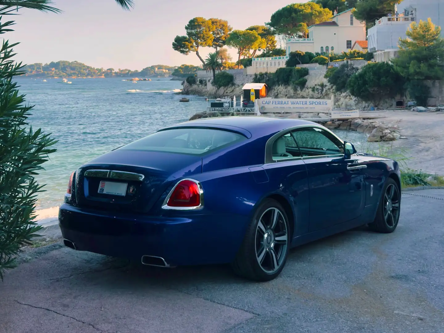 Rolls-Royce Wraith V12 6.5 / ROYAL BLUE Blau - 1
