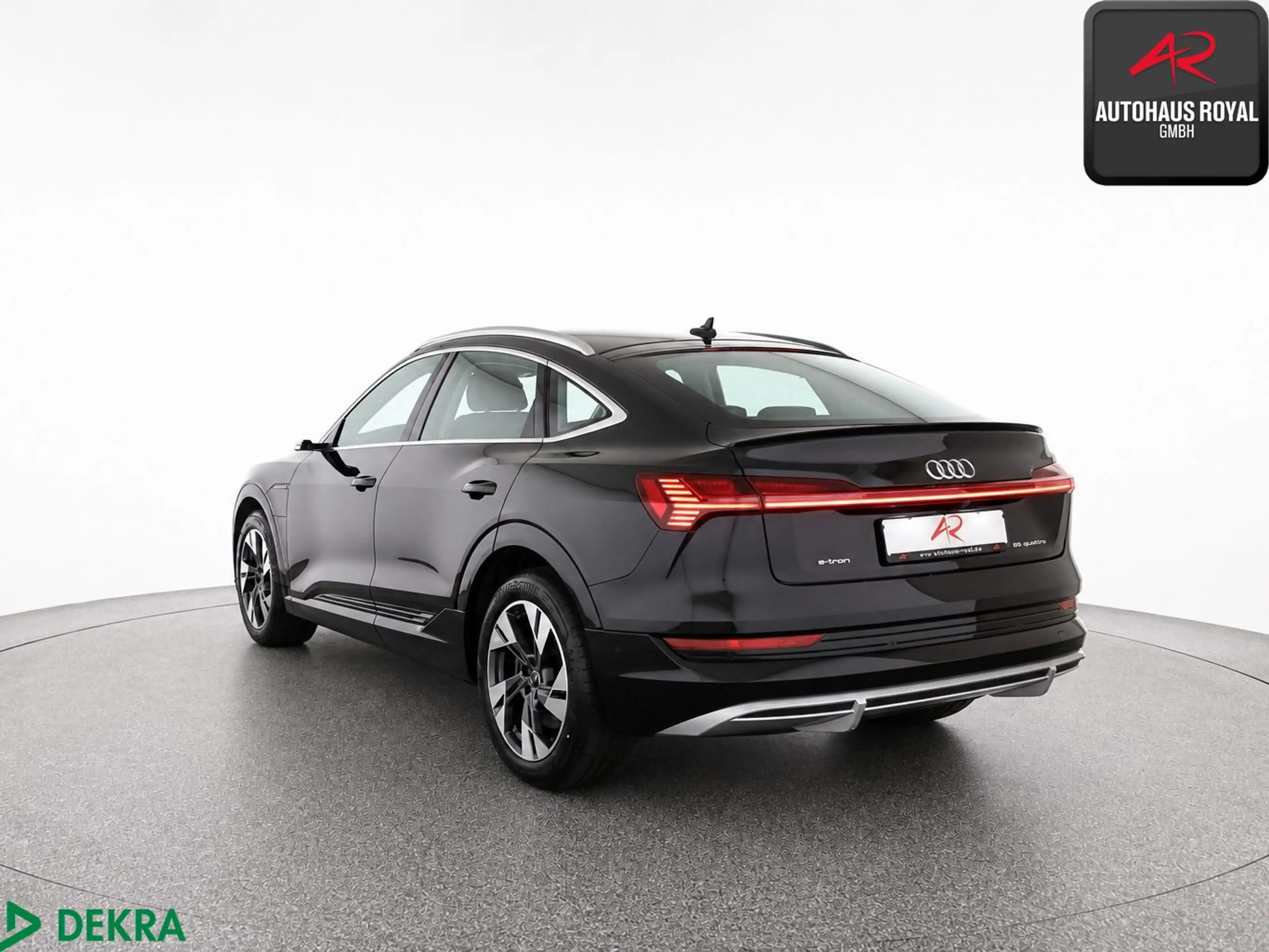 Audi e-tron Sportback 55 qu NACHTSICHT,MATRIX,KEYLESS — photo 3
