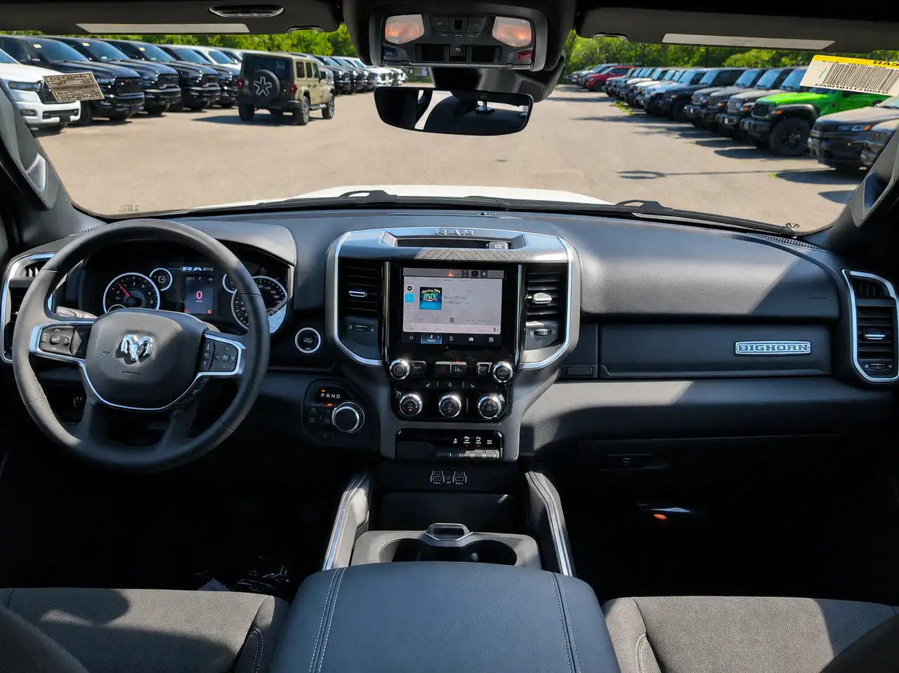 RAM 1500 снимка RAM 1500