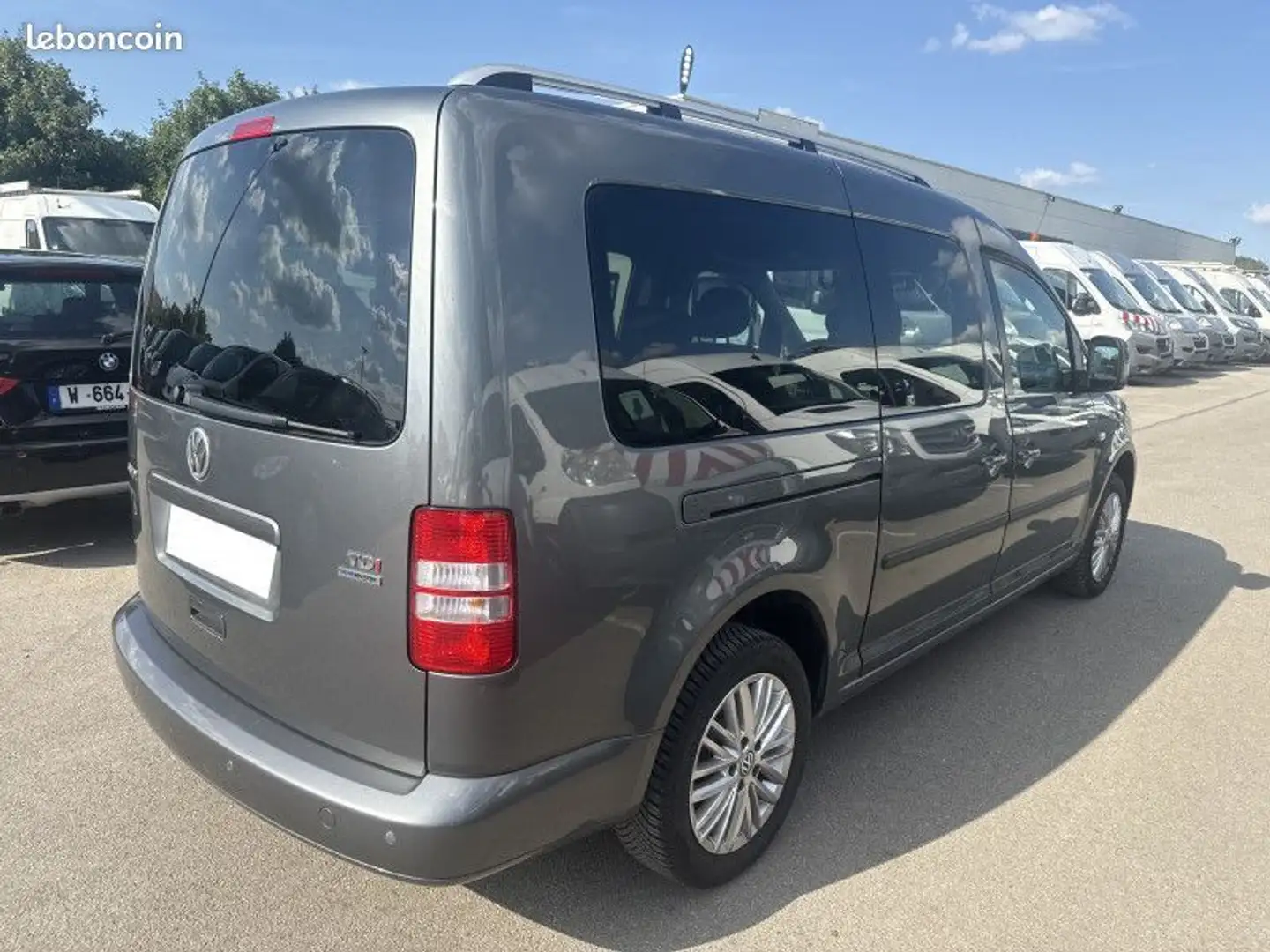 Volkswagen Caddy MAXI 1.6 TDI 102CH BLUEMOTION TECHNOLOGY CONFORTLI Grijs - 2