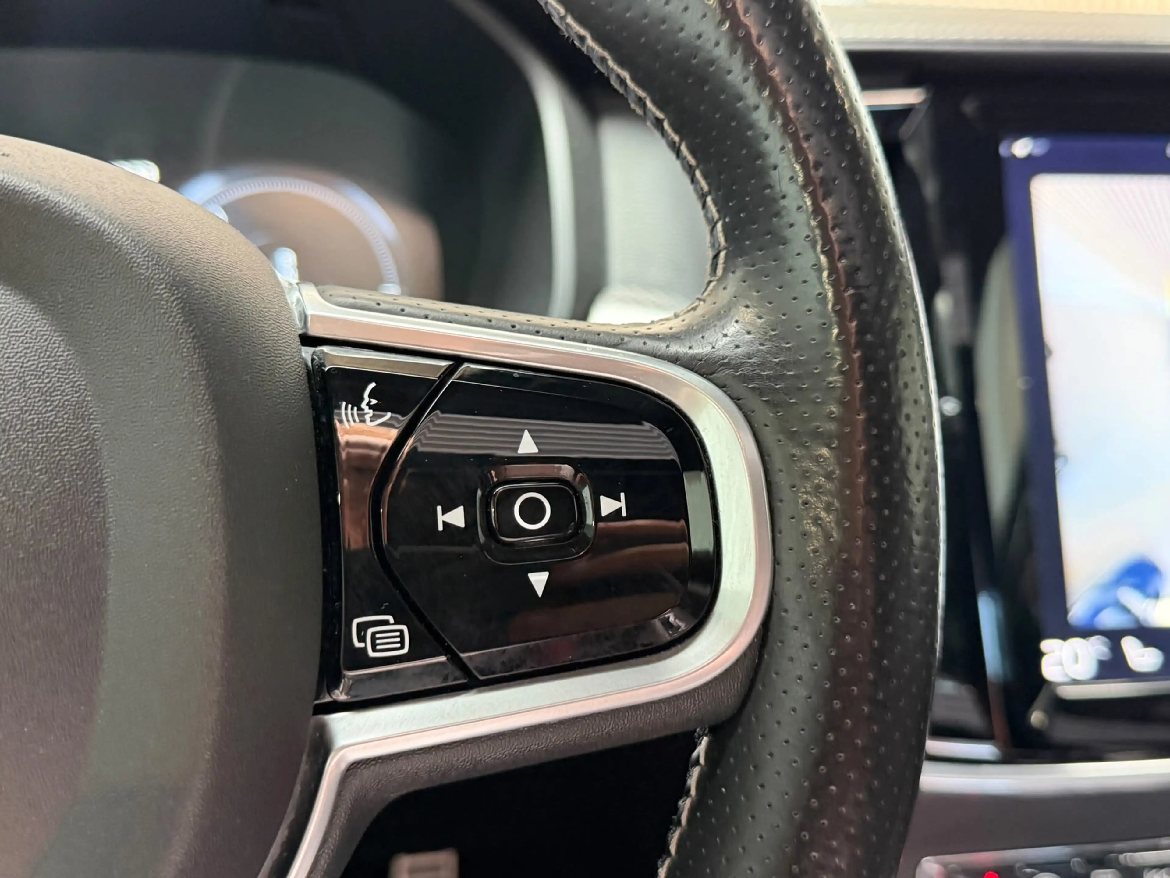 Volvo S90 2.0 T8 AWD Inscription R-Design - BOWERS & WILKINS — photo 9