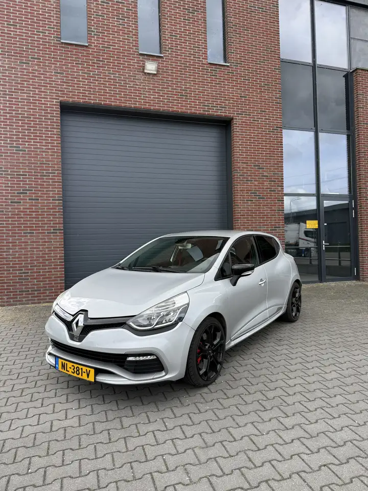 Renault Clio Renault Clio 1.6 RS Turbo 147KW 5-DRS AUT 2015 Gri — photo 1 of 13