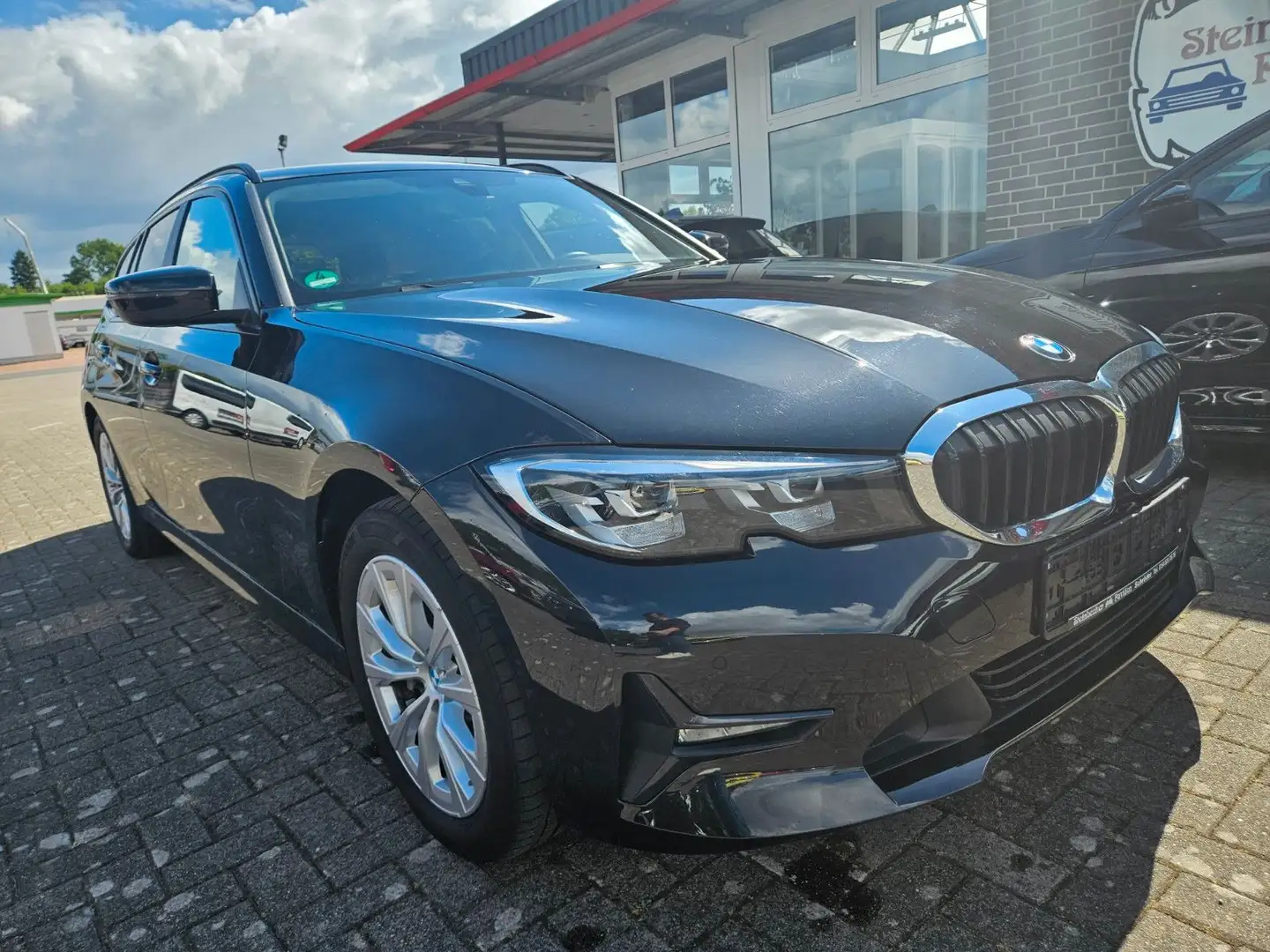 BMW 330 Touring 330 i xDrive Advantage LED SHZ LEDER Nero - 1