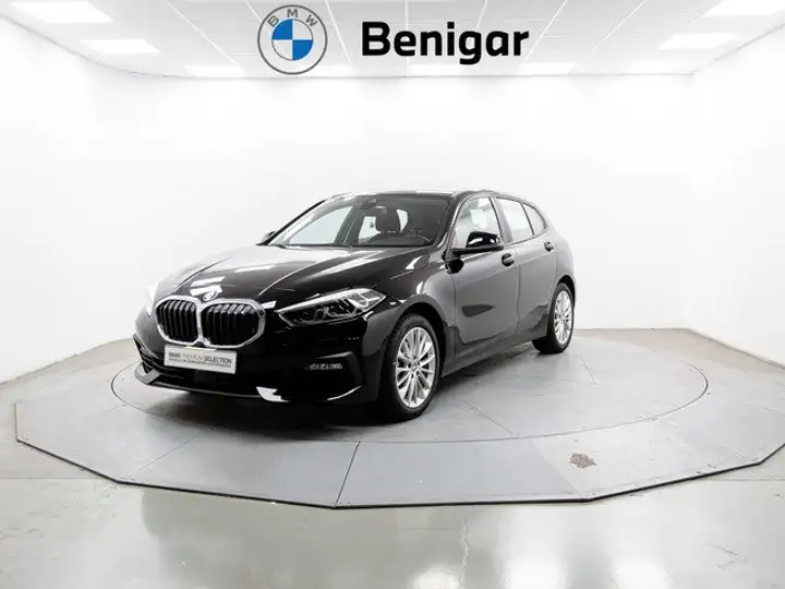 BMW Serie 1 118d 1.5 Business 5Ptas 2022