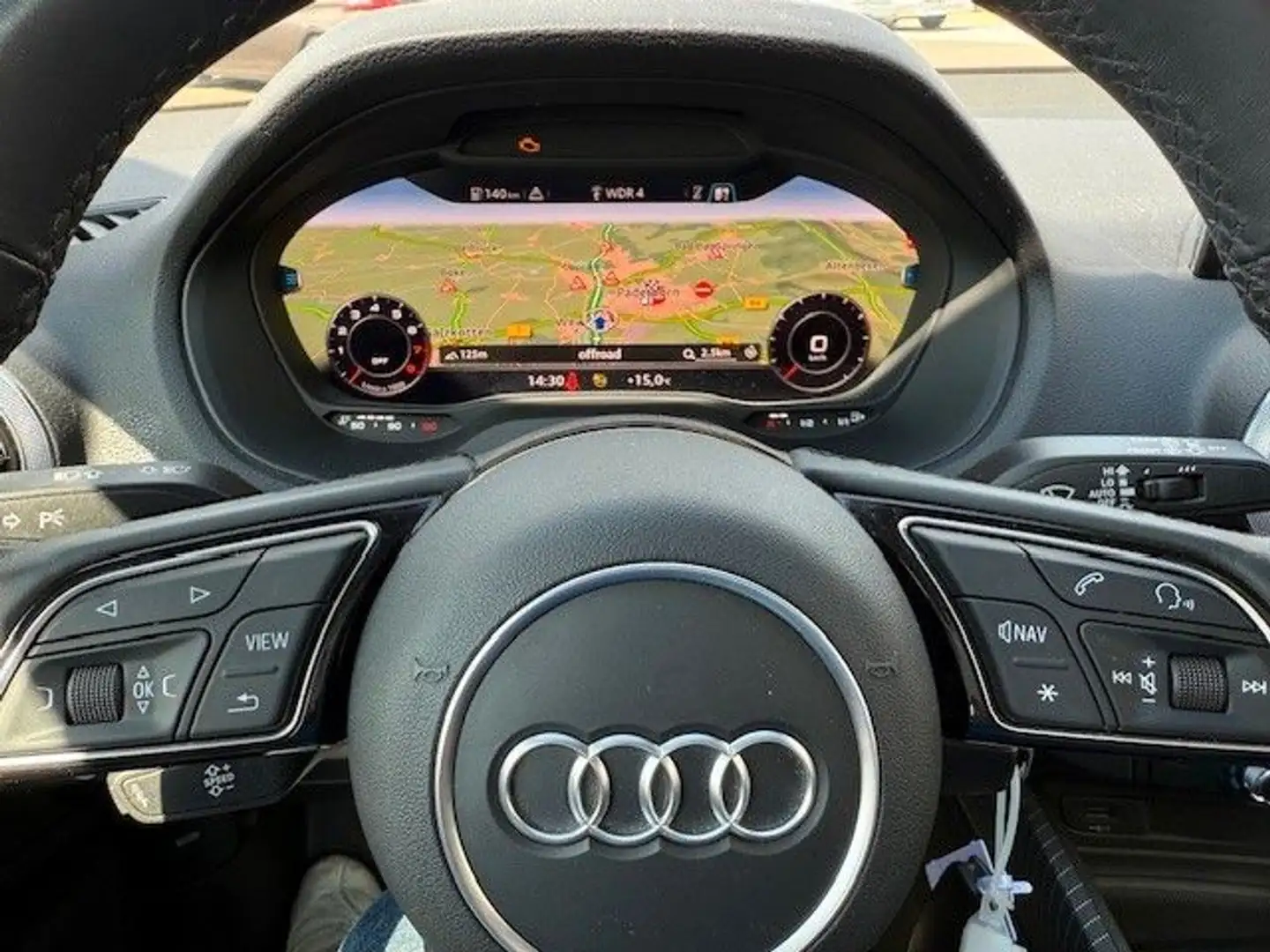 Audi Q2 35 1.5 TFSI advanced Kamera Leder Virtuell 1H Grau - 1