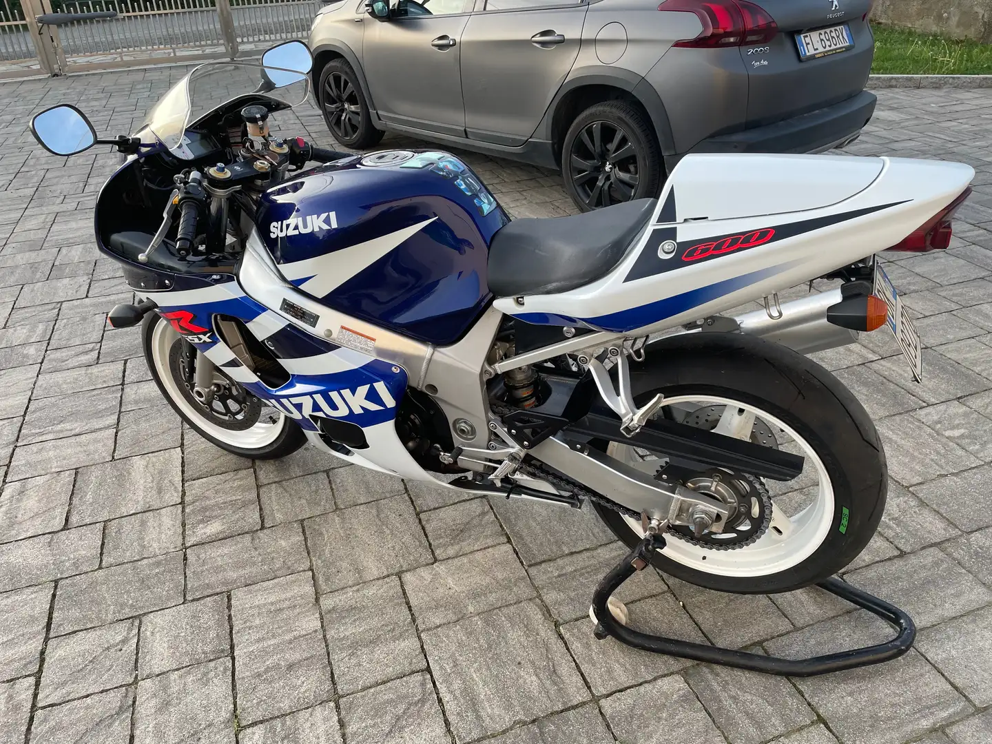 Suzuki GSX-R 600 Albastru - 2