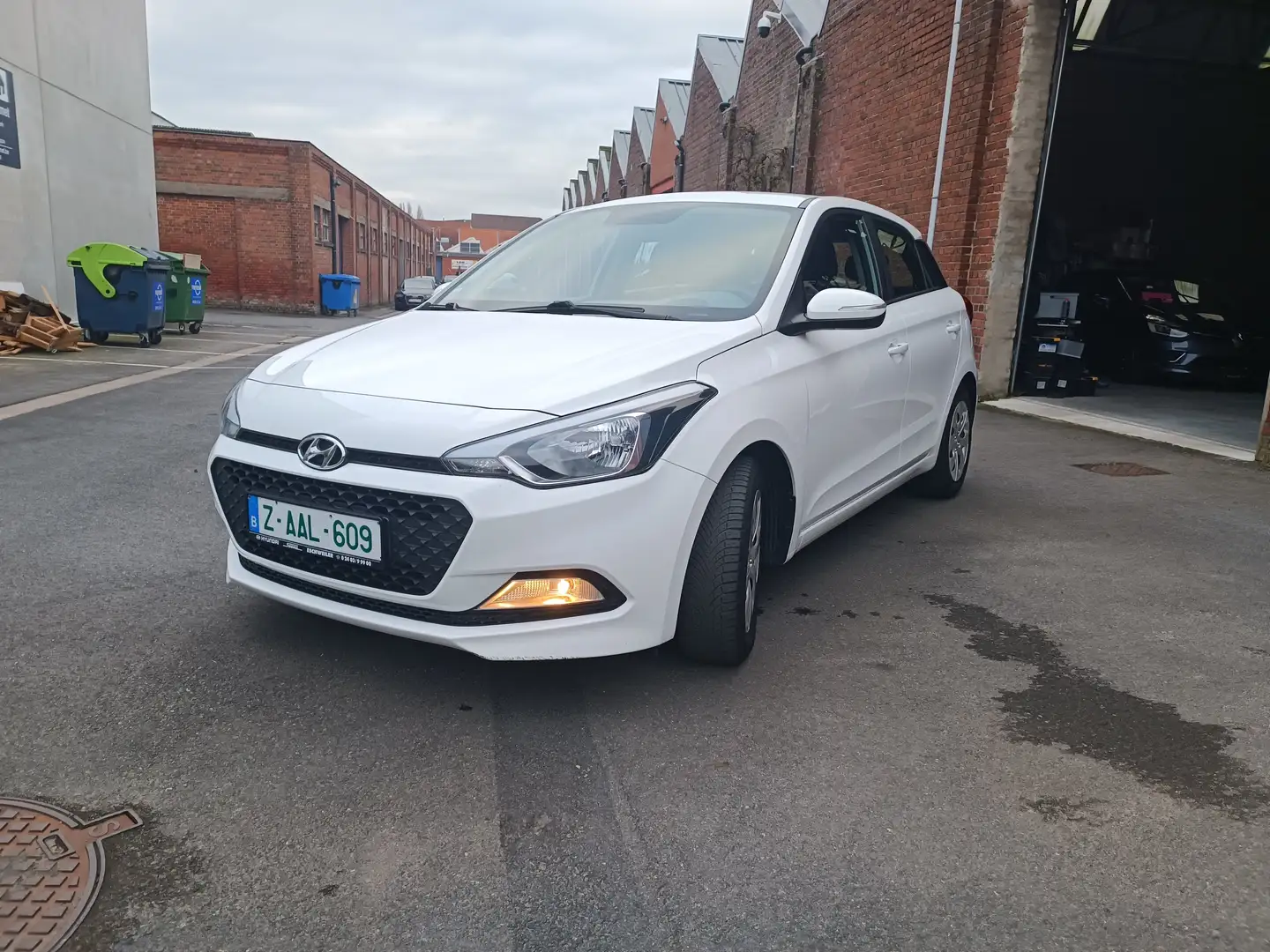 Hyundai i20 1.2i Cool Blanc - 1