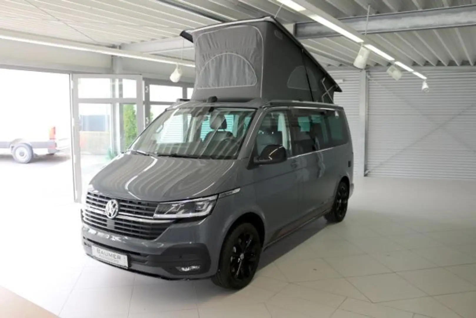 Volkswagen T6.1 California Beach 2.0 TDI 4x4 AHK Navi Klima Gris - 2