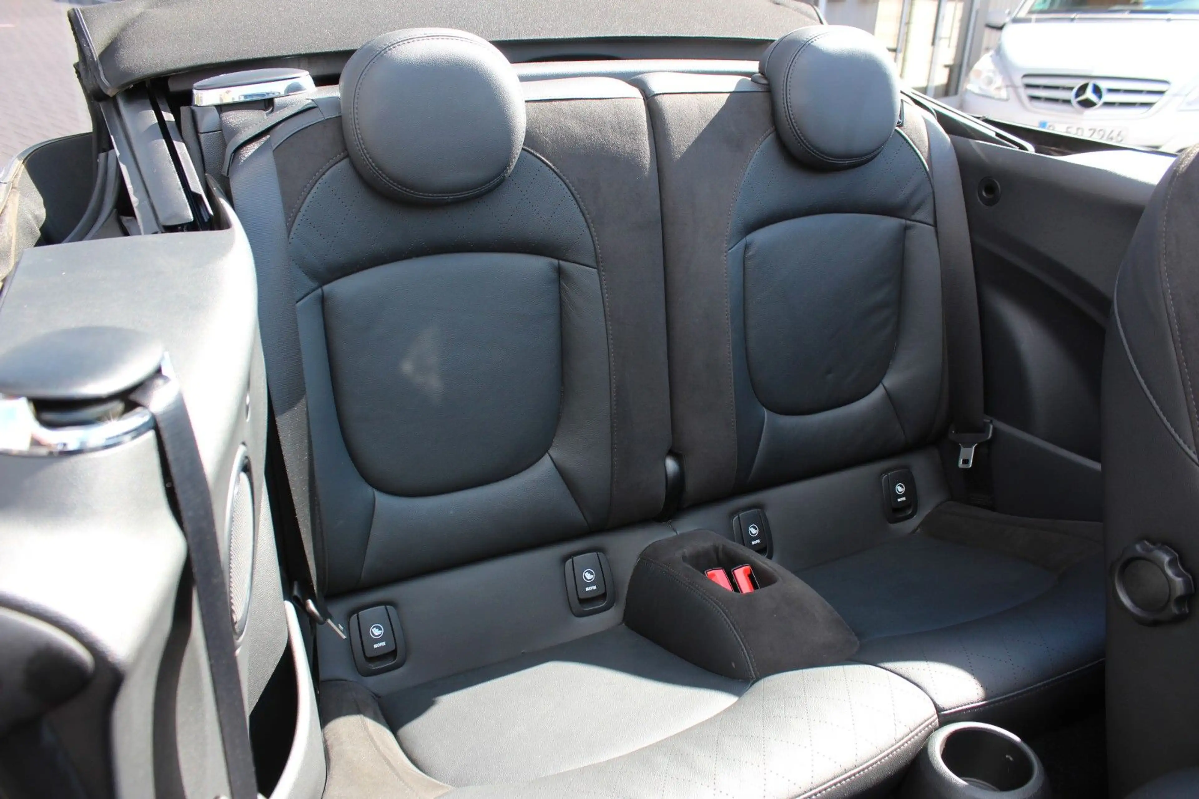 MINI Cooper Cabrio John Cooper Works Trim Leder LED — photo 12