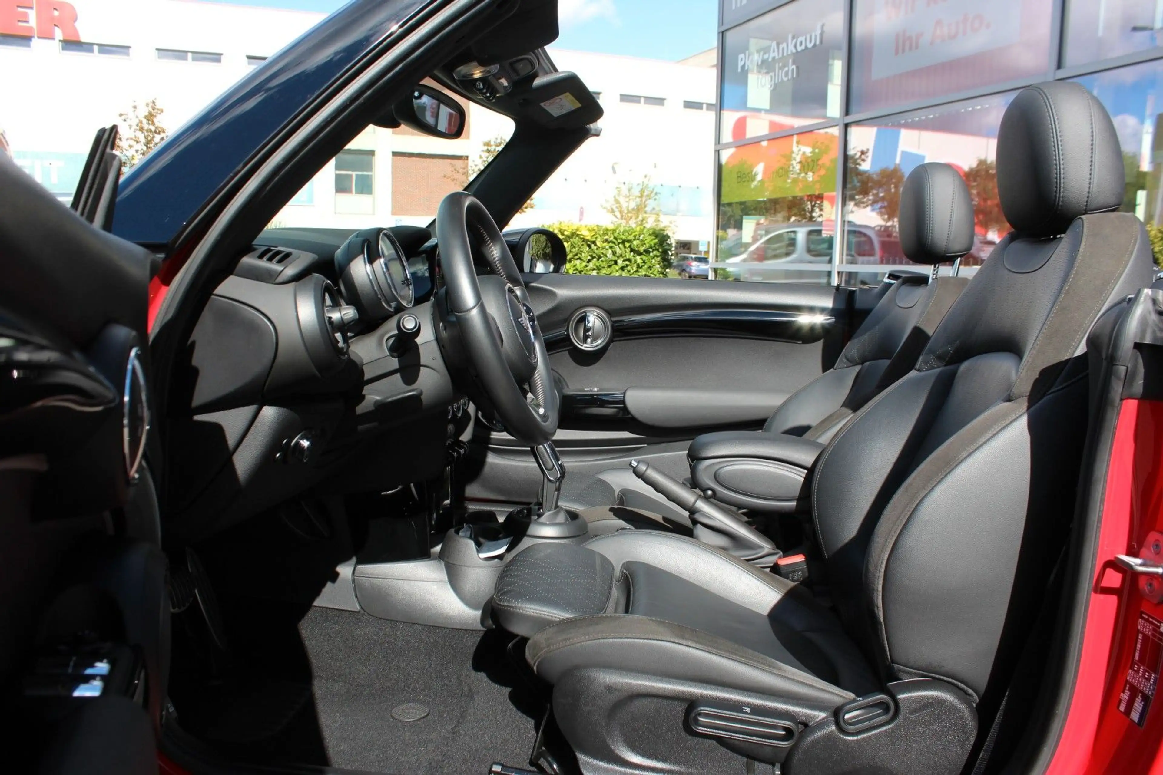 MINI Cooper Cabrio John Cooper Works Trim Leder LED — photo 14