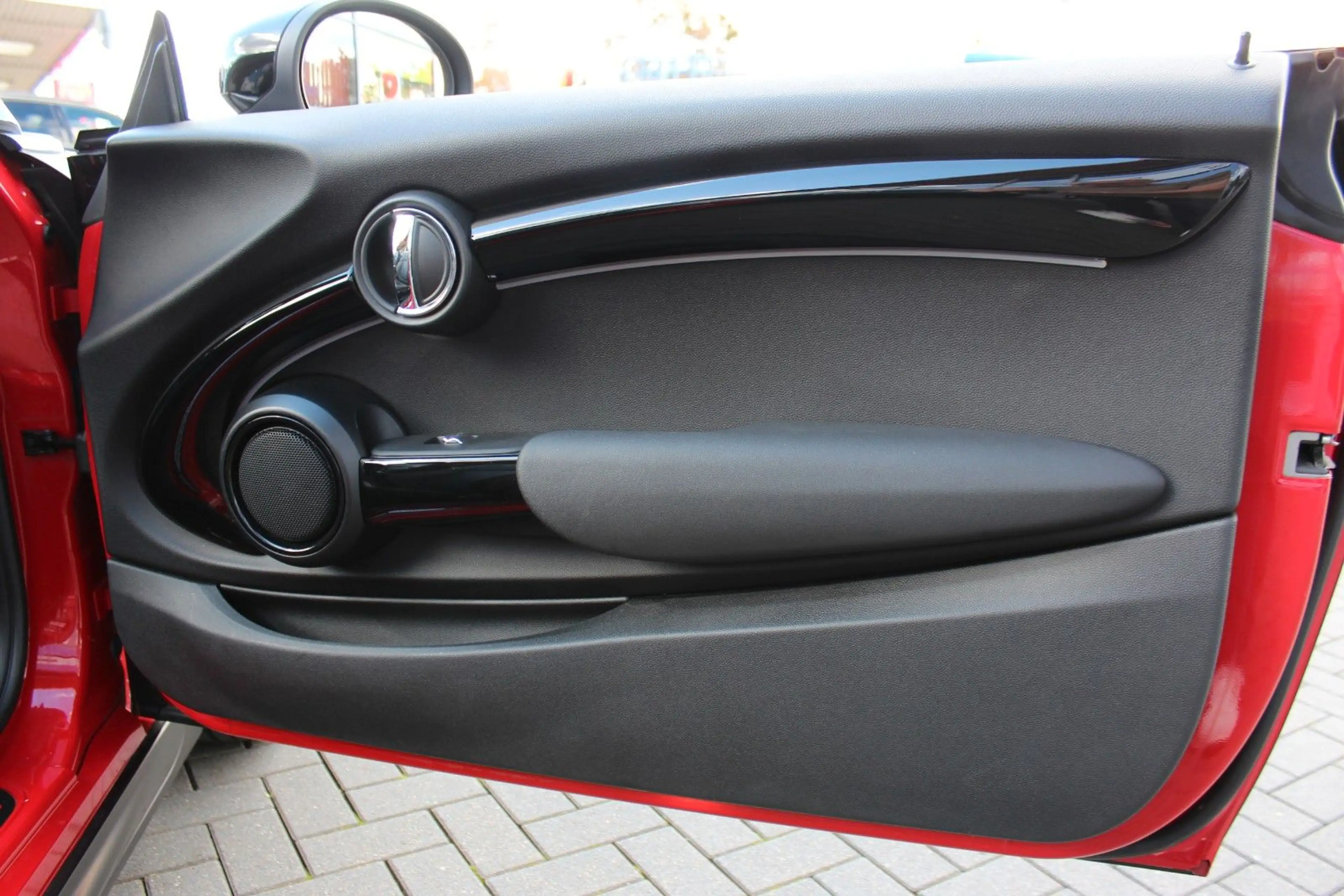 MINI Cooper Cabrio John Cooper Works Trim Leder LED — photo 11