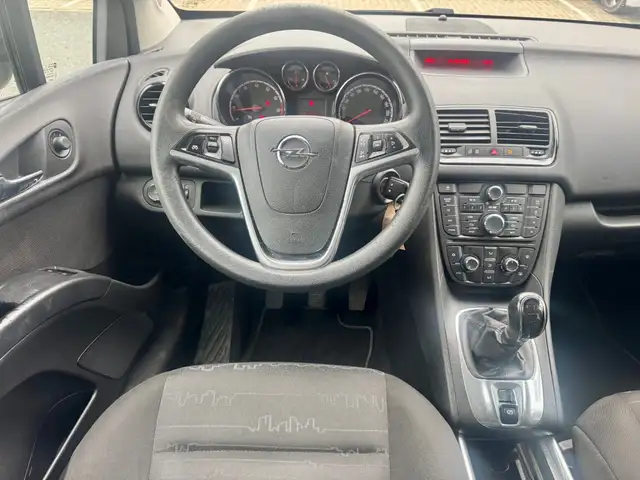 Opel Meriva view 2