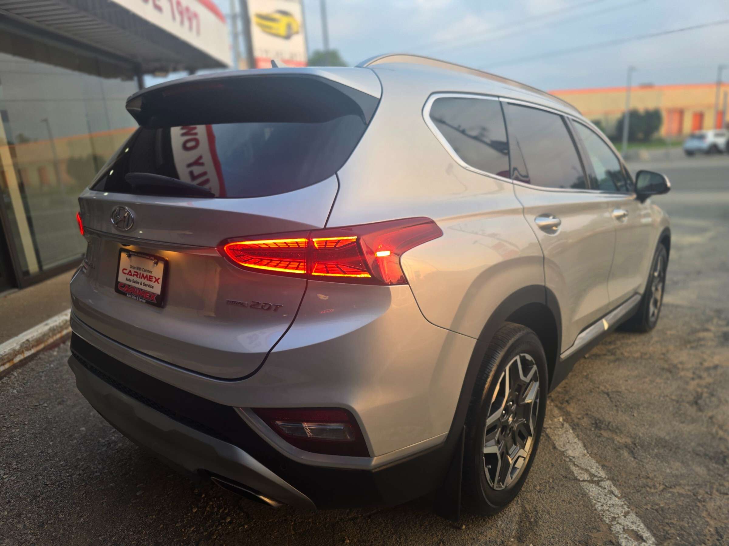 2019 Hyundai Santa Fe Ultimate 2.0 LOW KMS | Leather | Sunroof | Navi | — снимка 1