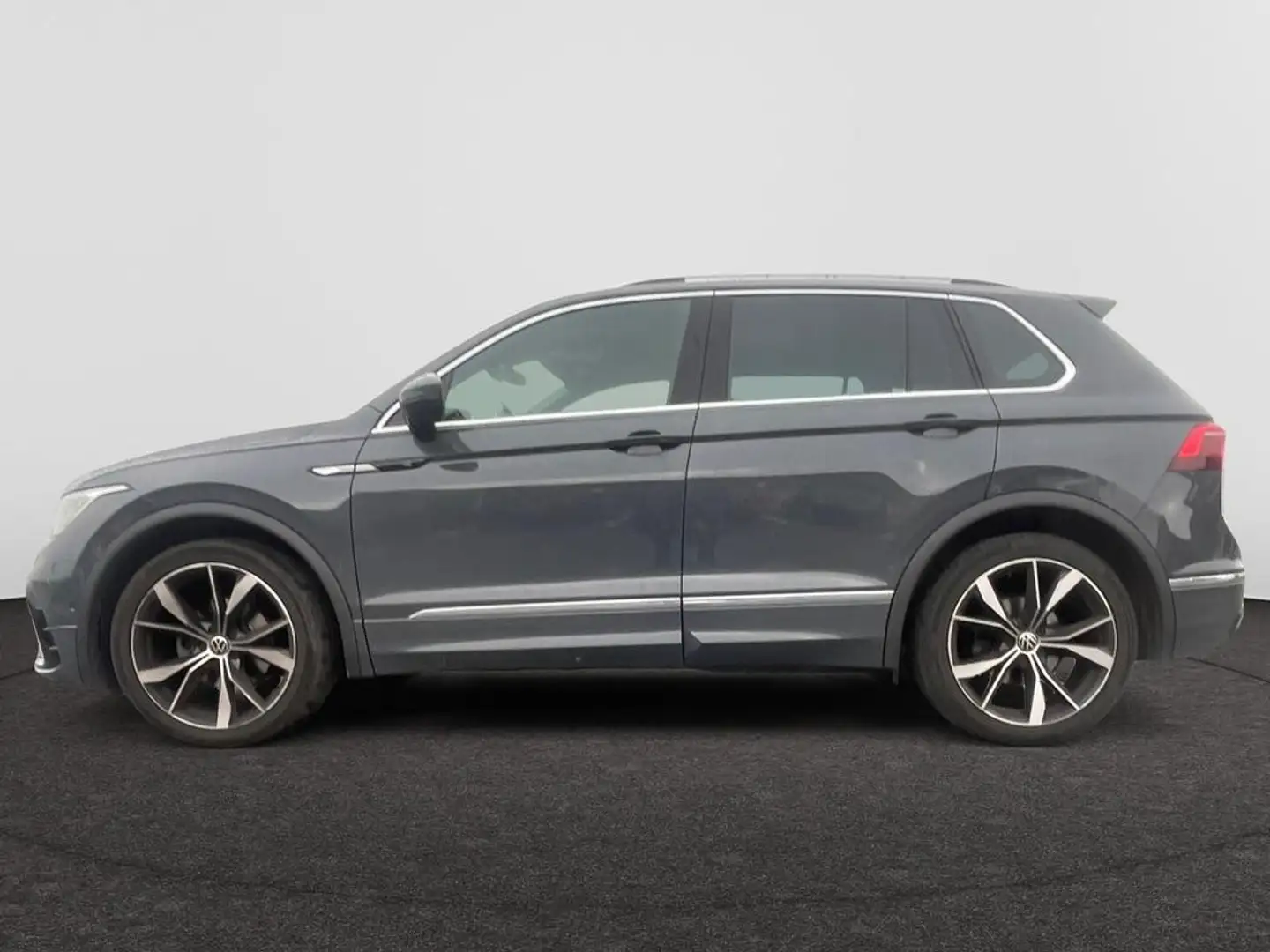Volkswagen Tiguan Tiguan R-Line Business Premium 1.5 TSI 110 kW (150 ch) 7 vitesses DSG Gris - 2