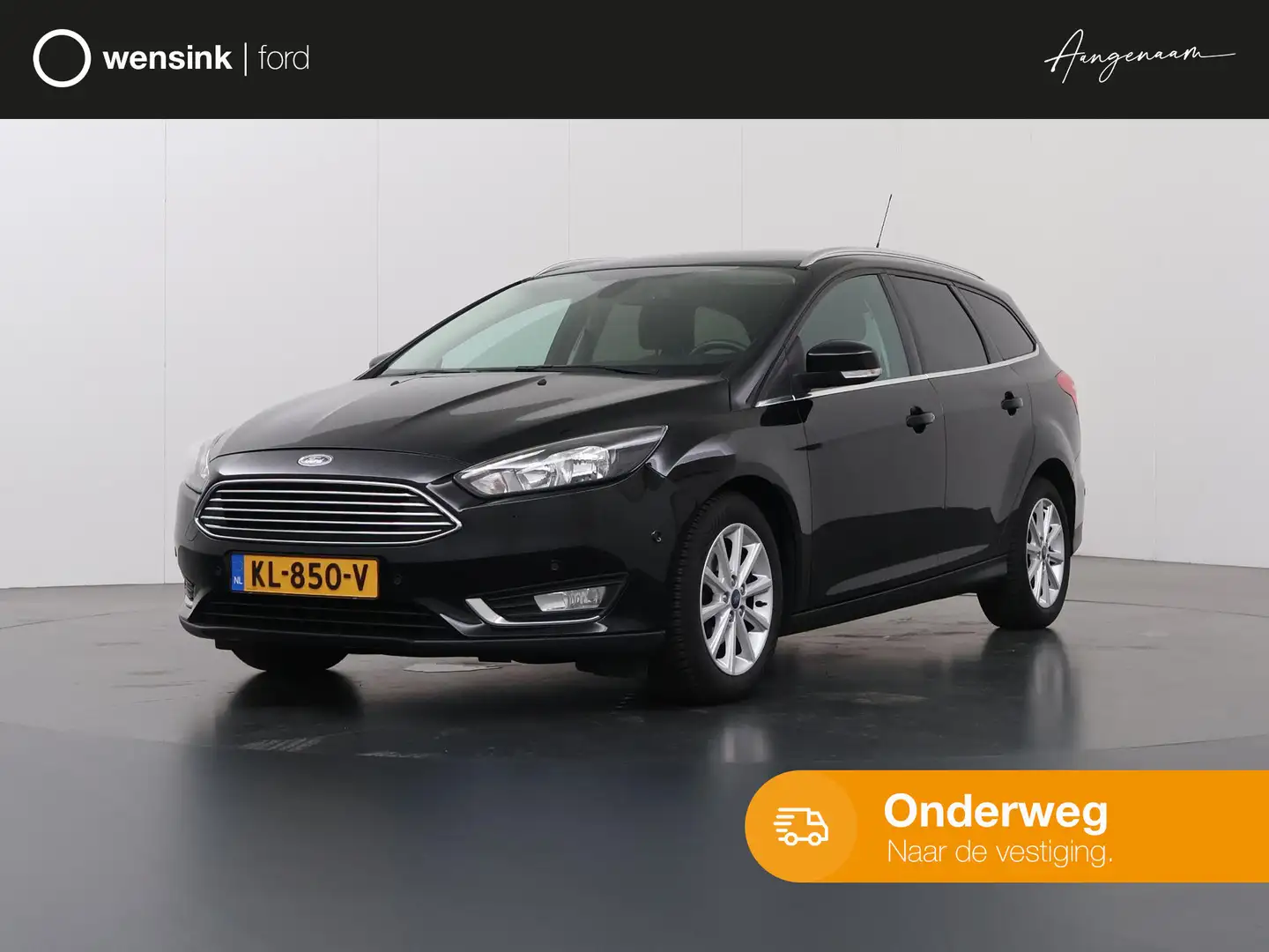 Ford Focus Wagon 1.0 Titanium | Navigatie | Winterpack | Clim Zwart - 1