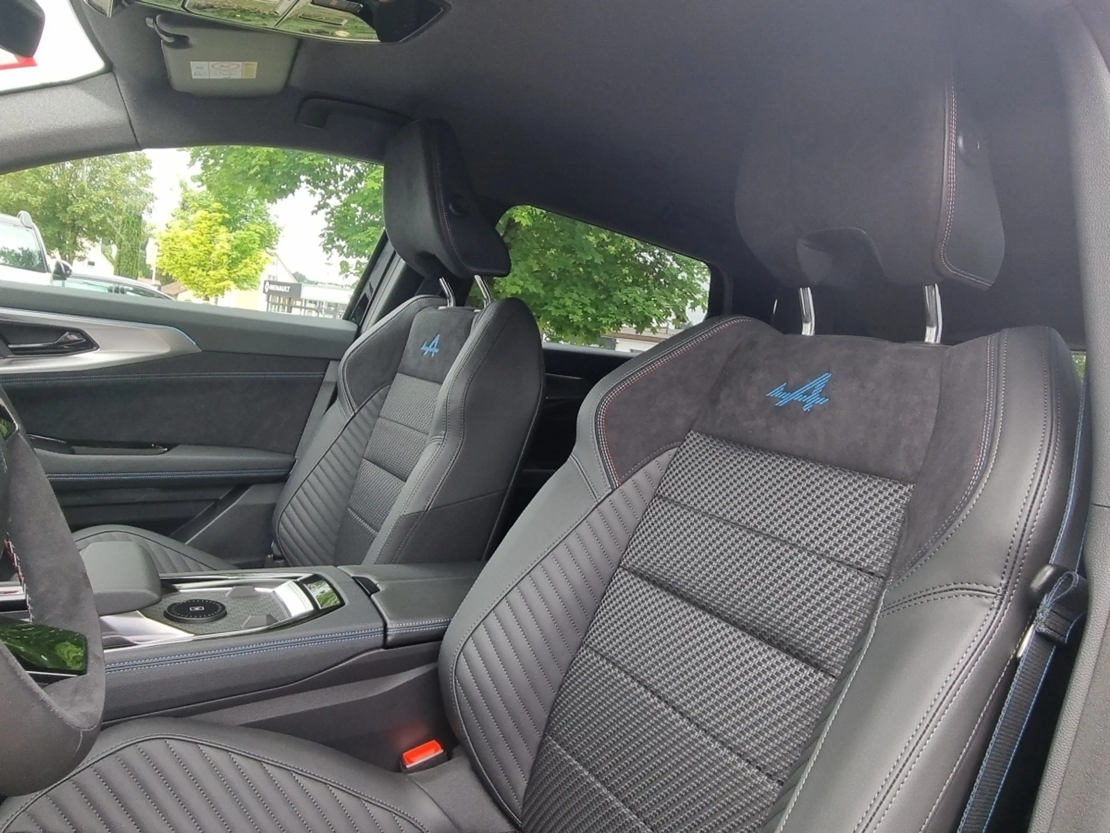 Renault Espace Esprit Alpine Full Hybrid E-Tech 200 — photo 7