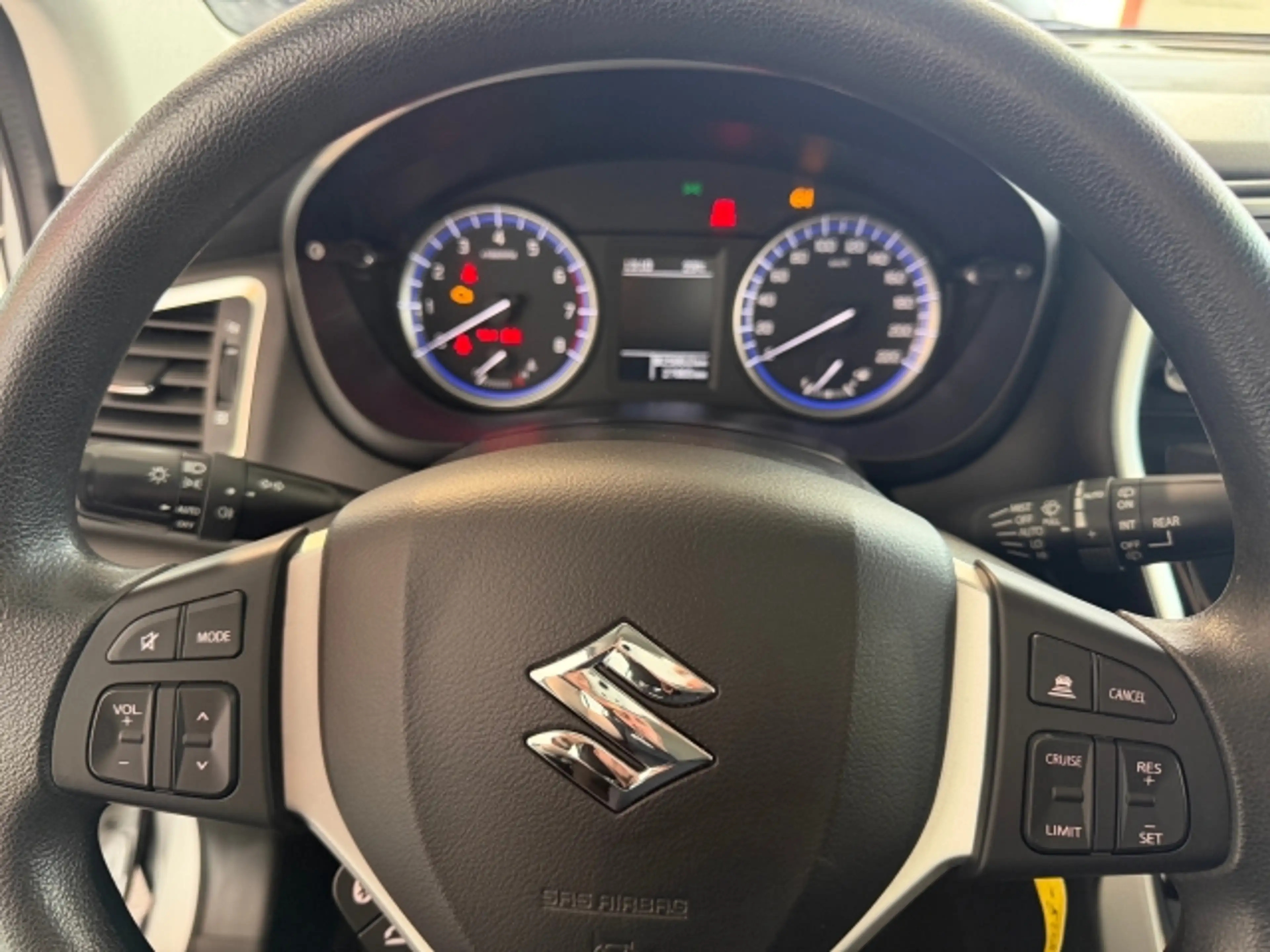 Suzuki SX4 S-Cross SuzukiSX4S-Cross1,4 — photo 12
