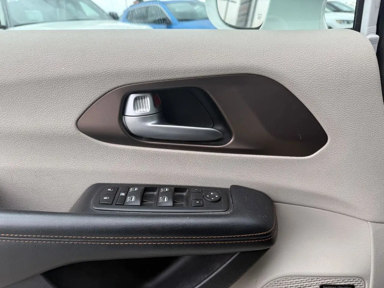 Chrysler Pacifica fotografie Chrysler Pacifica