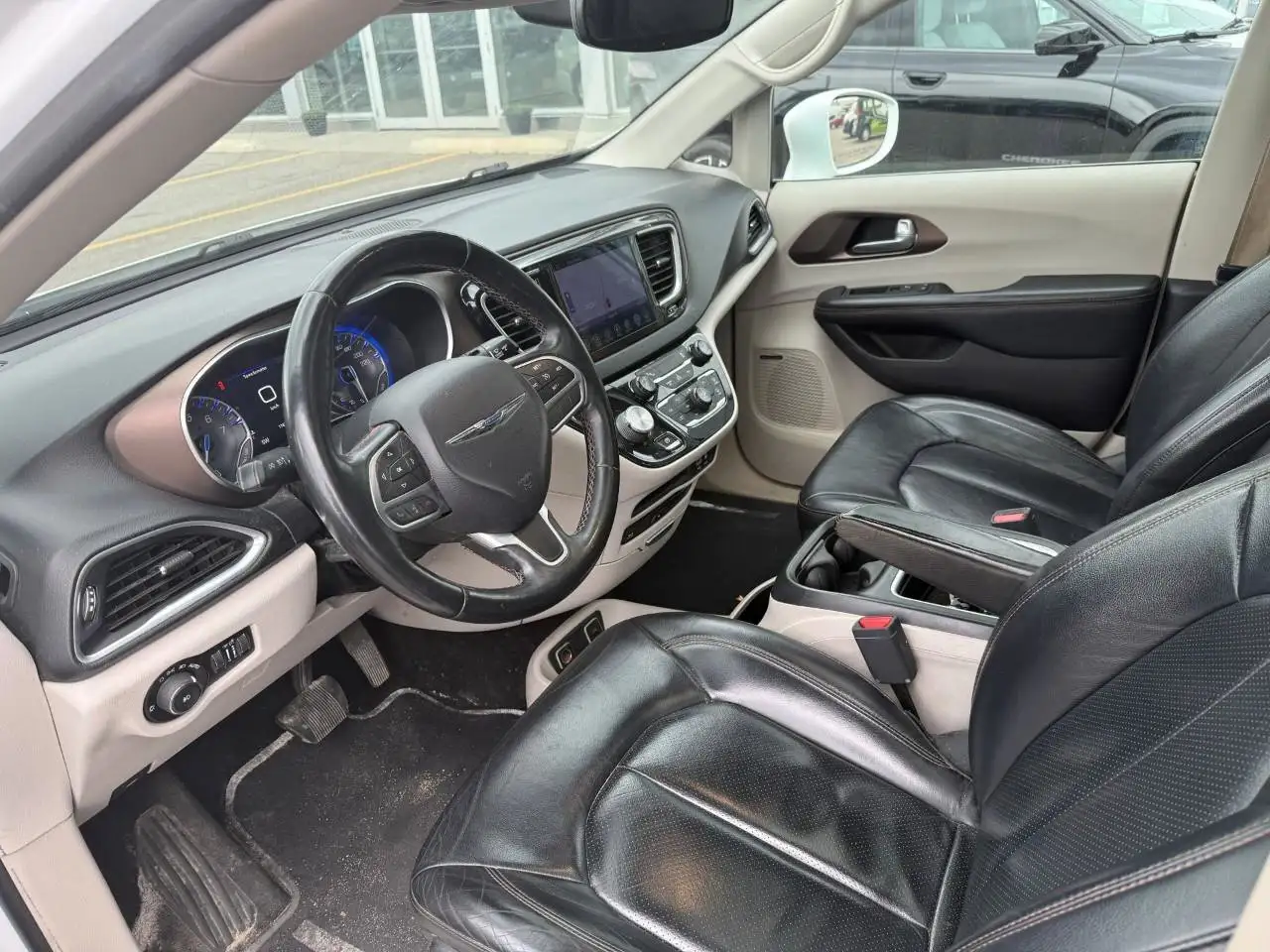 Chrysler Pacifica fotografie Chrysler Pacifica