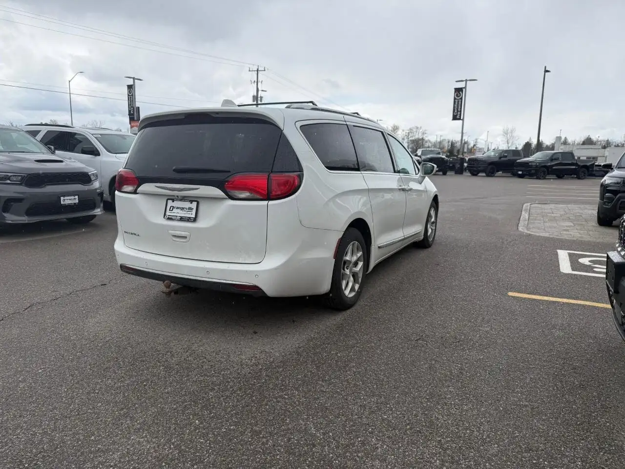 Chrysler Pacifica fotografie Chrysler Pacifica