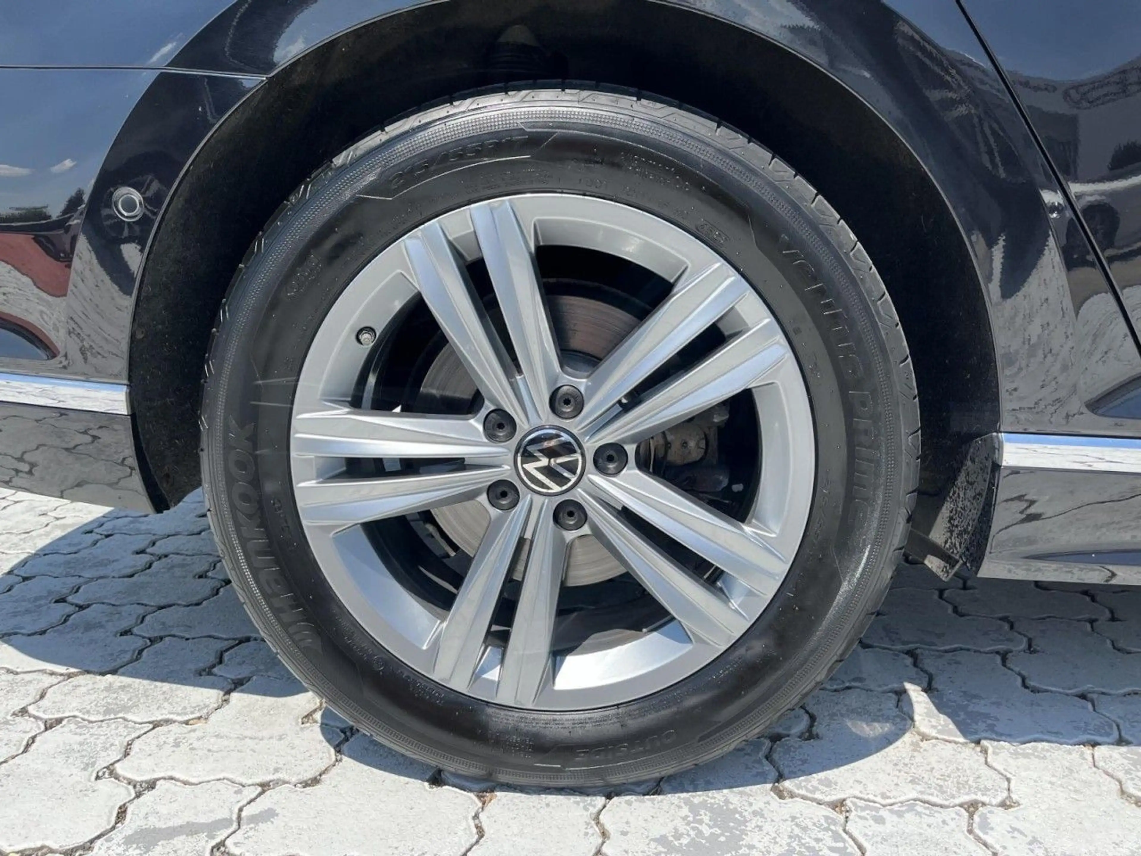 Volkswagen Passat Variant 2.0 TDI DSG R-Line (MatrixLED+AHK — photo 9
