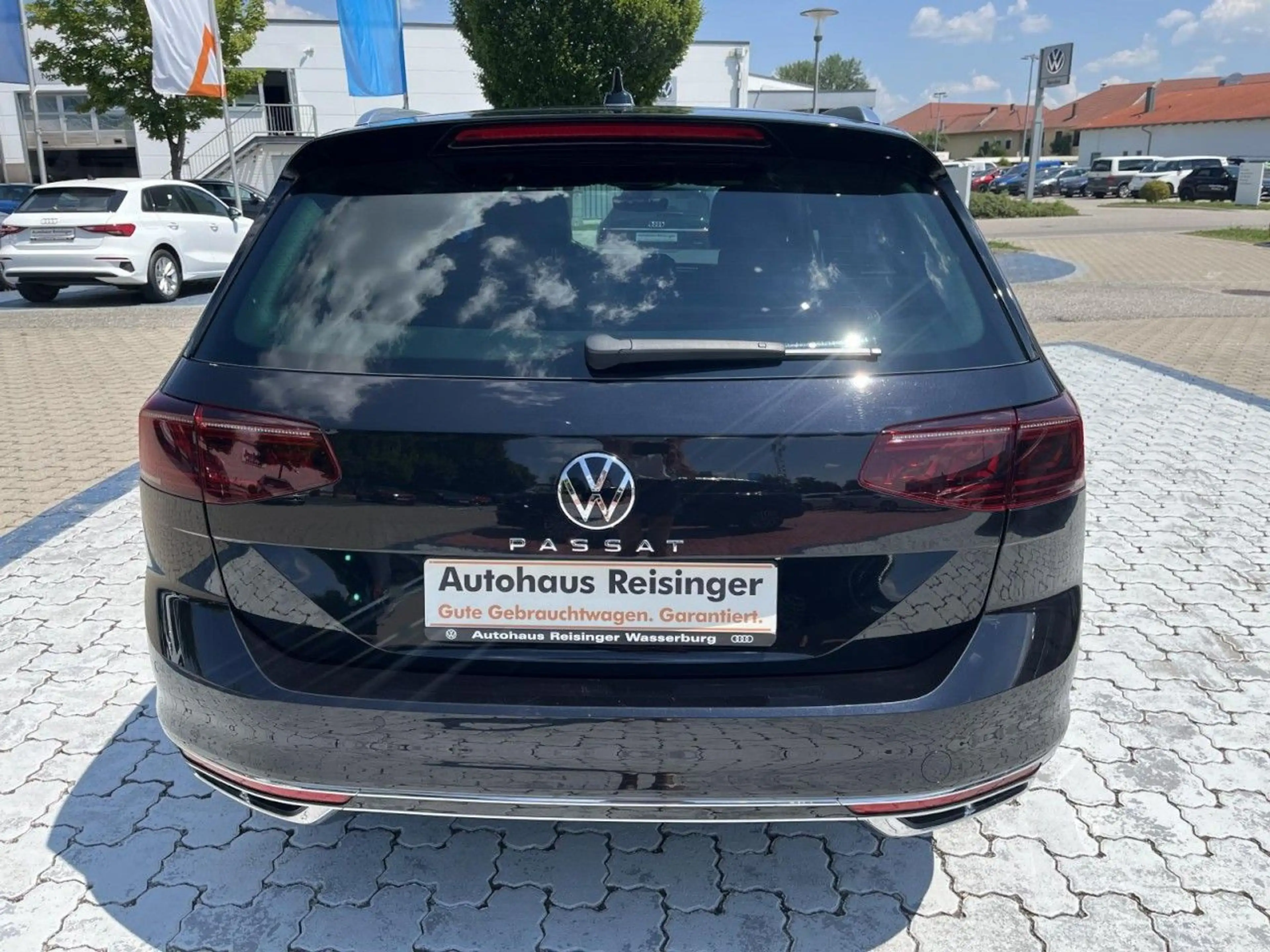 Volkswagen Passat Variant 2.0 TDI DSG R-Line (MatrixLED+AHK — photo 5