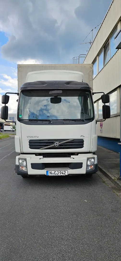 Volvo Lkw FL260 über 7,5 t, Plane u. Spriegel Bílá - 2