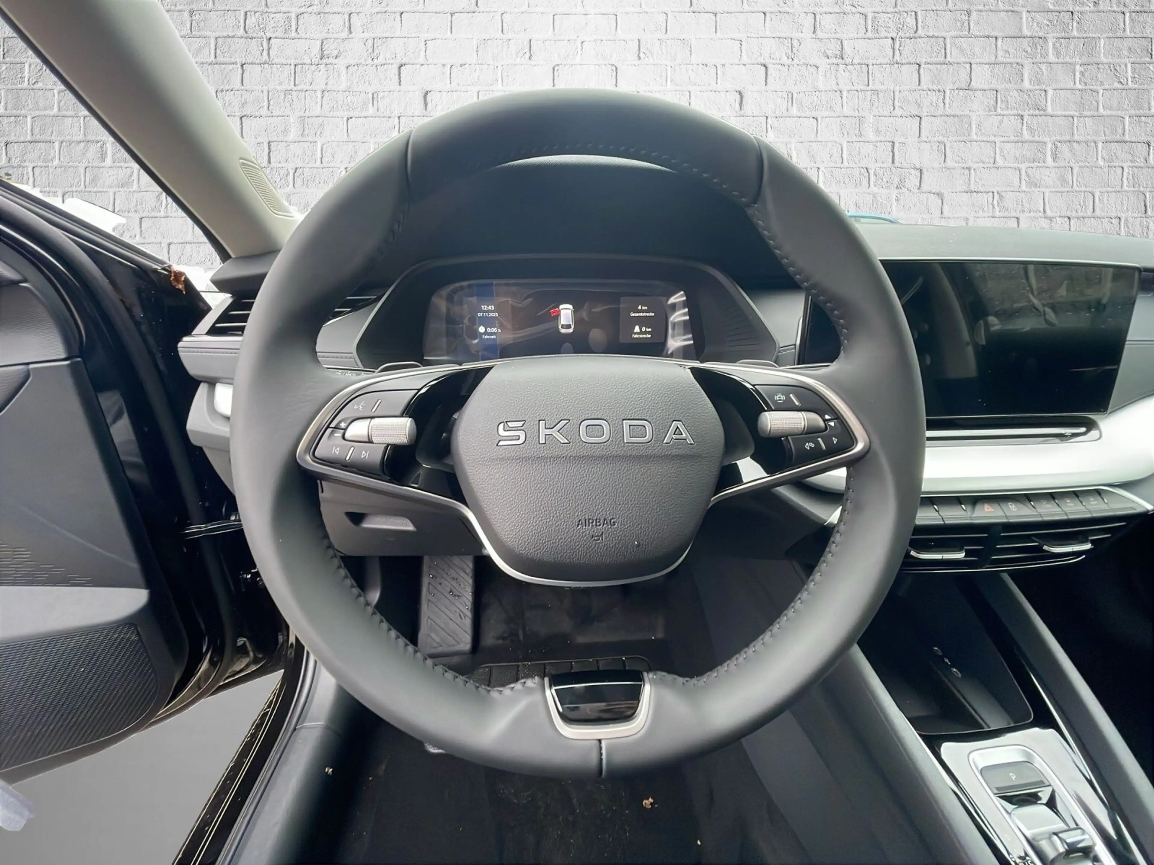 Skoda Octavia Combi 1.5 TSI mHEV DSG - Essence — photo 11