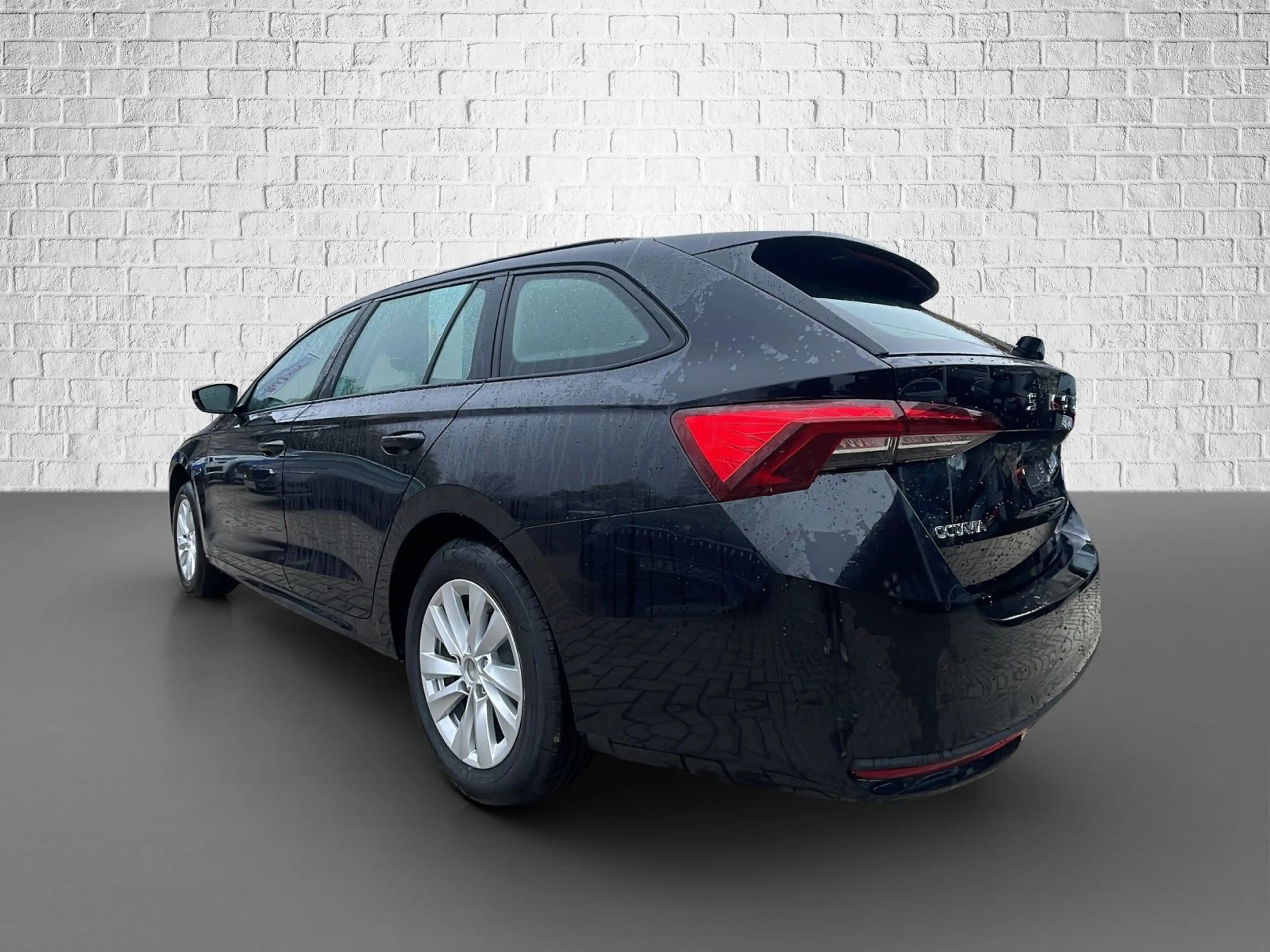 Skoda Octavia Combi 1.5 TSI mHEV DSG - Essence — photo 3