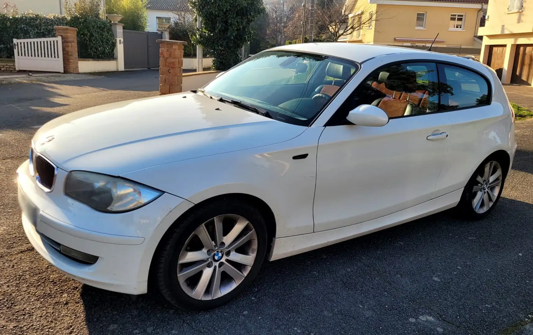 BMW 116 116i 122 ch Premiere - 1