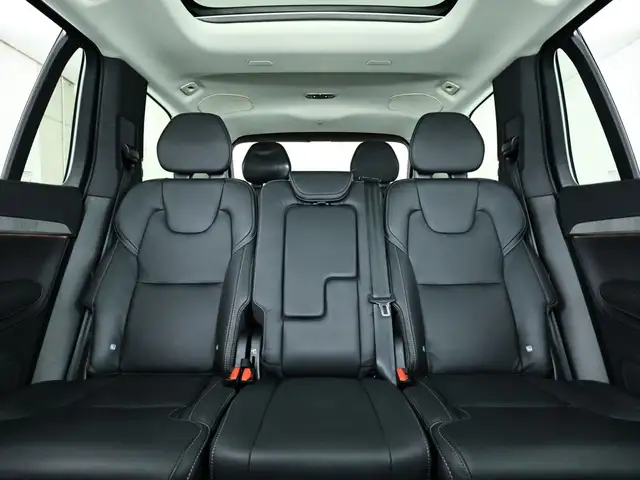 Volvo XC90 view 15