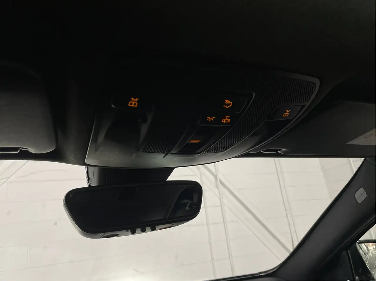 Mercedes-Benz GLA снимка Mercedes-Benz GLA