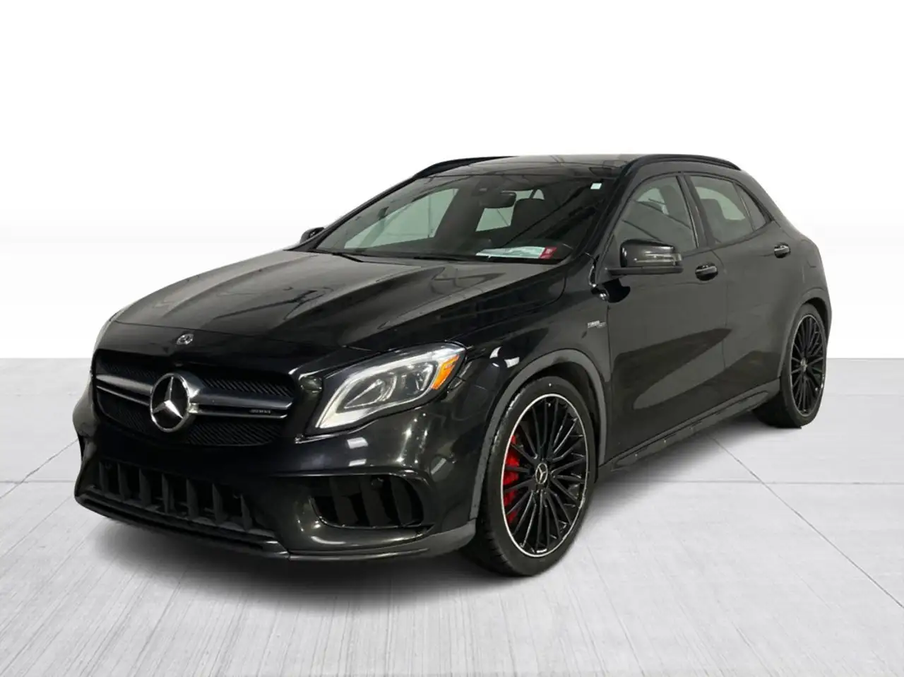 Mercedes-Benz GLA снимка Mercedes-Benz GLA